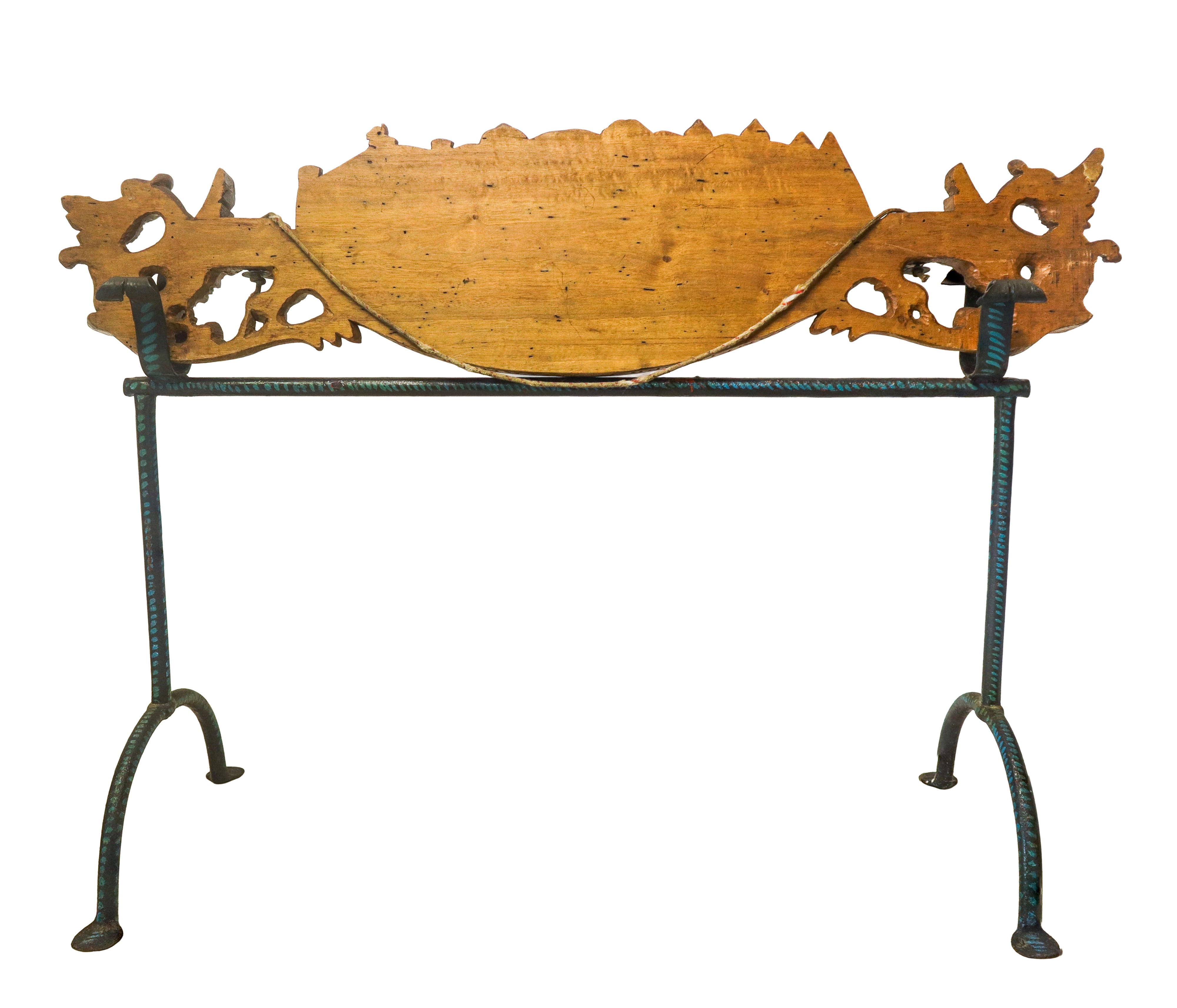 Orlando combatte i cavalieri di Frisa, Chiave di carretto scolpita monocroma