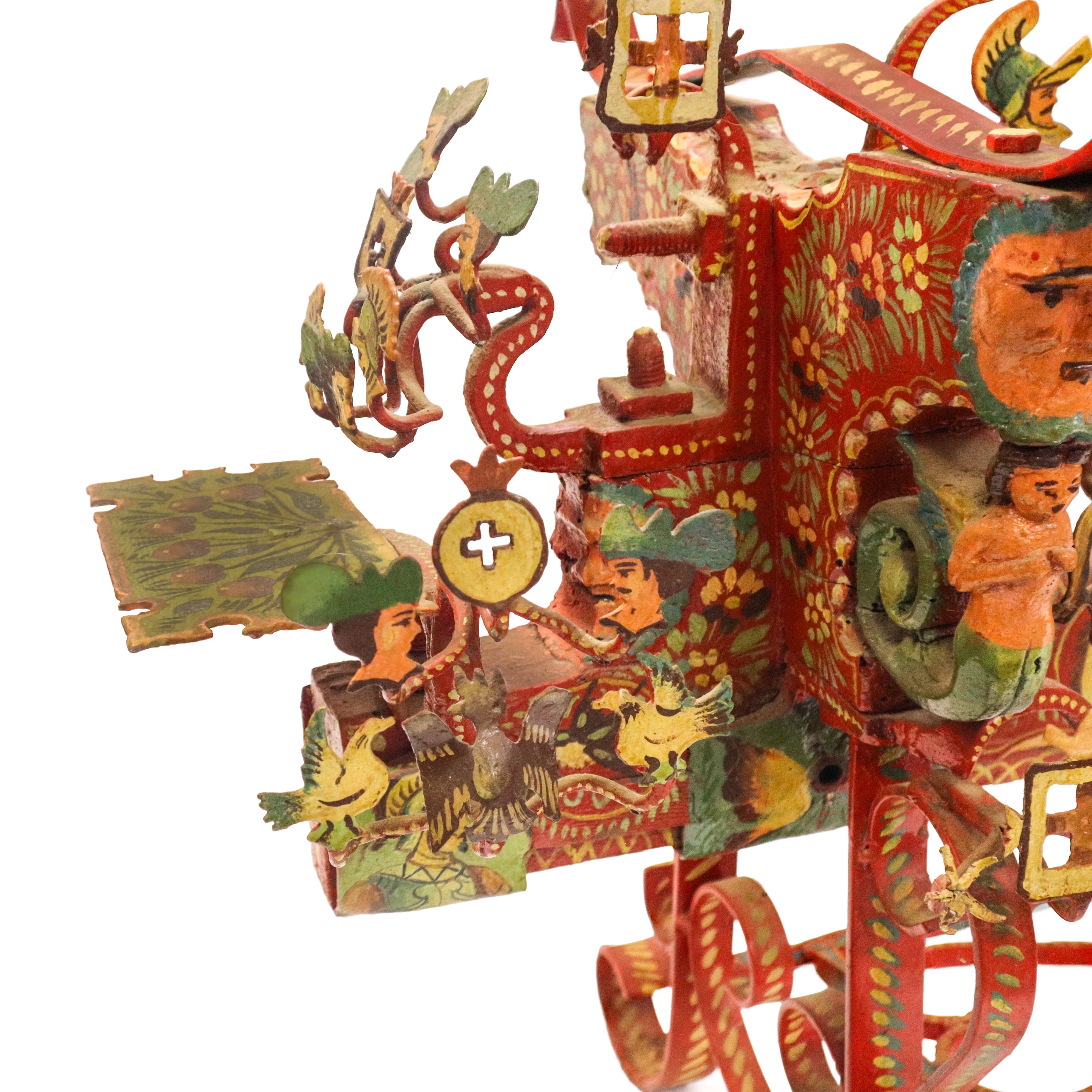 Tavolino in legno con piano in vetro dipinto policromo con scene di paladini e della tradizione s...