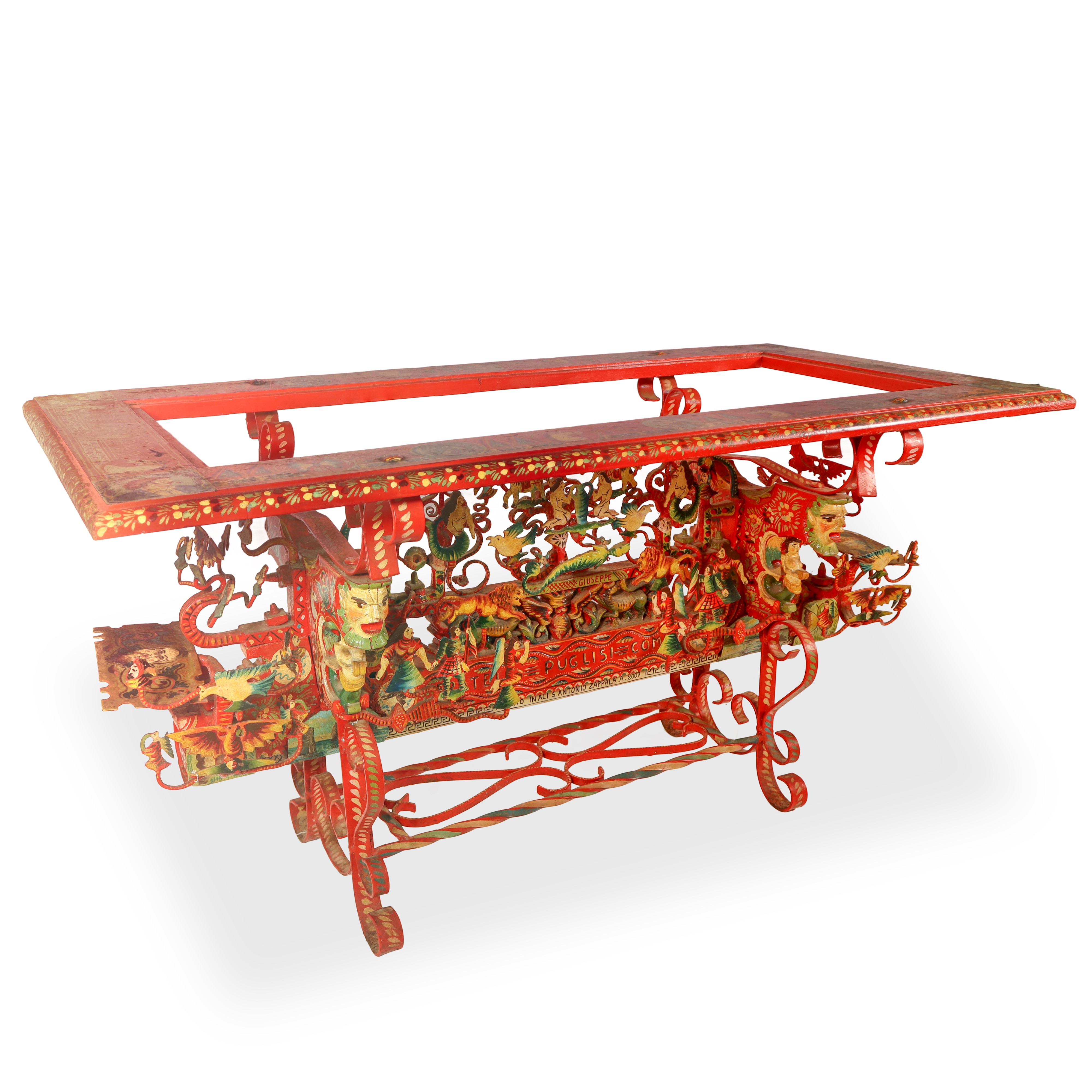 Tavolino in legno dipinto policromo con scene siciliane e paladini