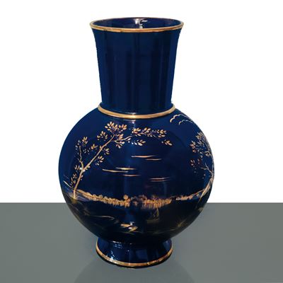 Vaso cinese in porcellana blu con decorazioni floreali dorate, h 41 cm