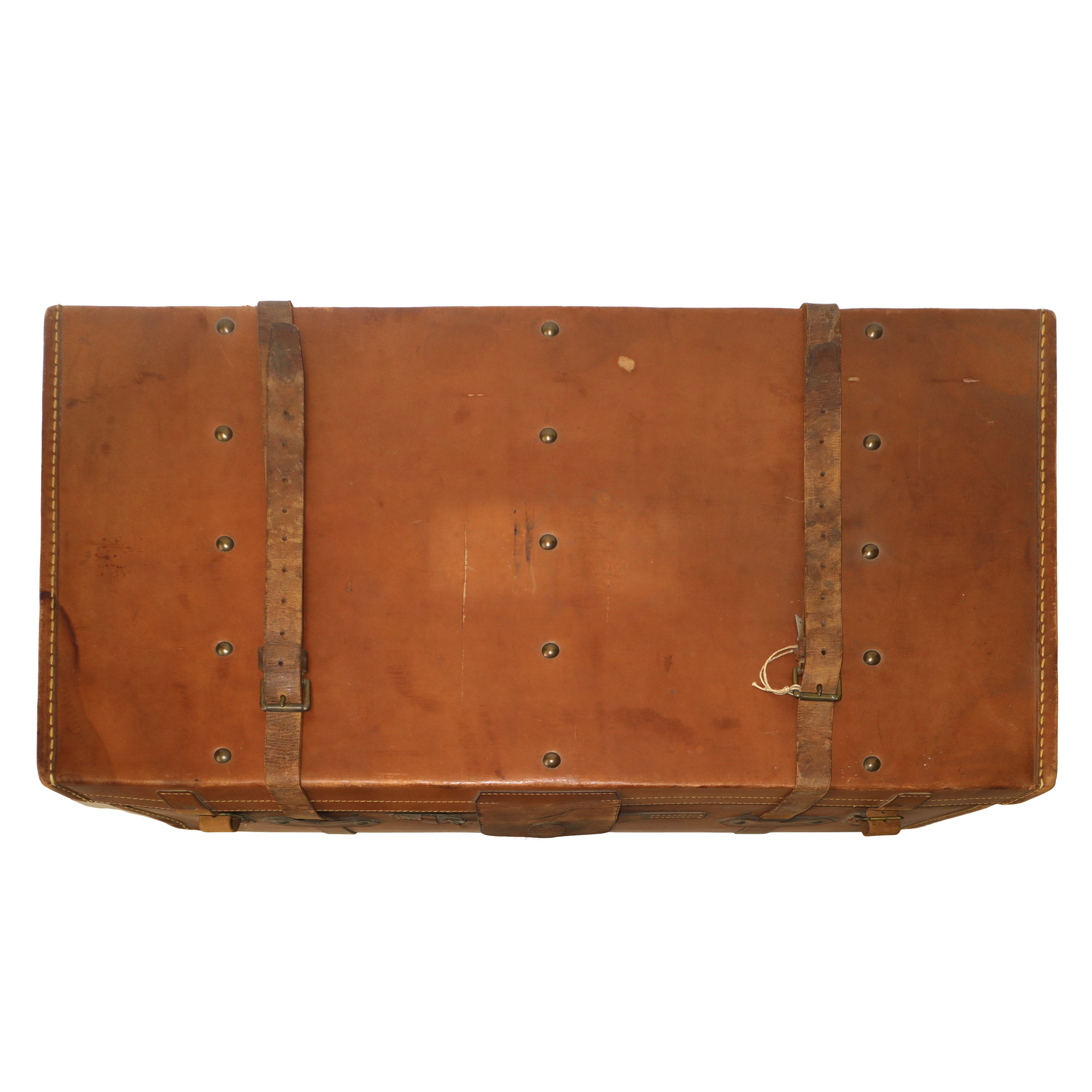 Baule da viaggio vintage in pelle con fibbie