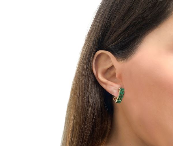 750 yellow gold semi-circle earrings with emeralds and diamonds