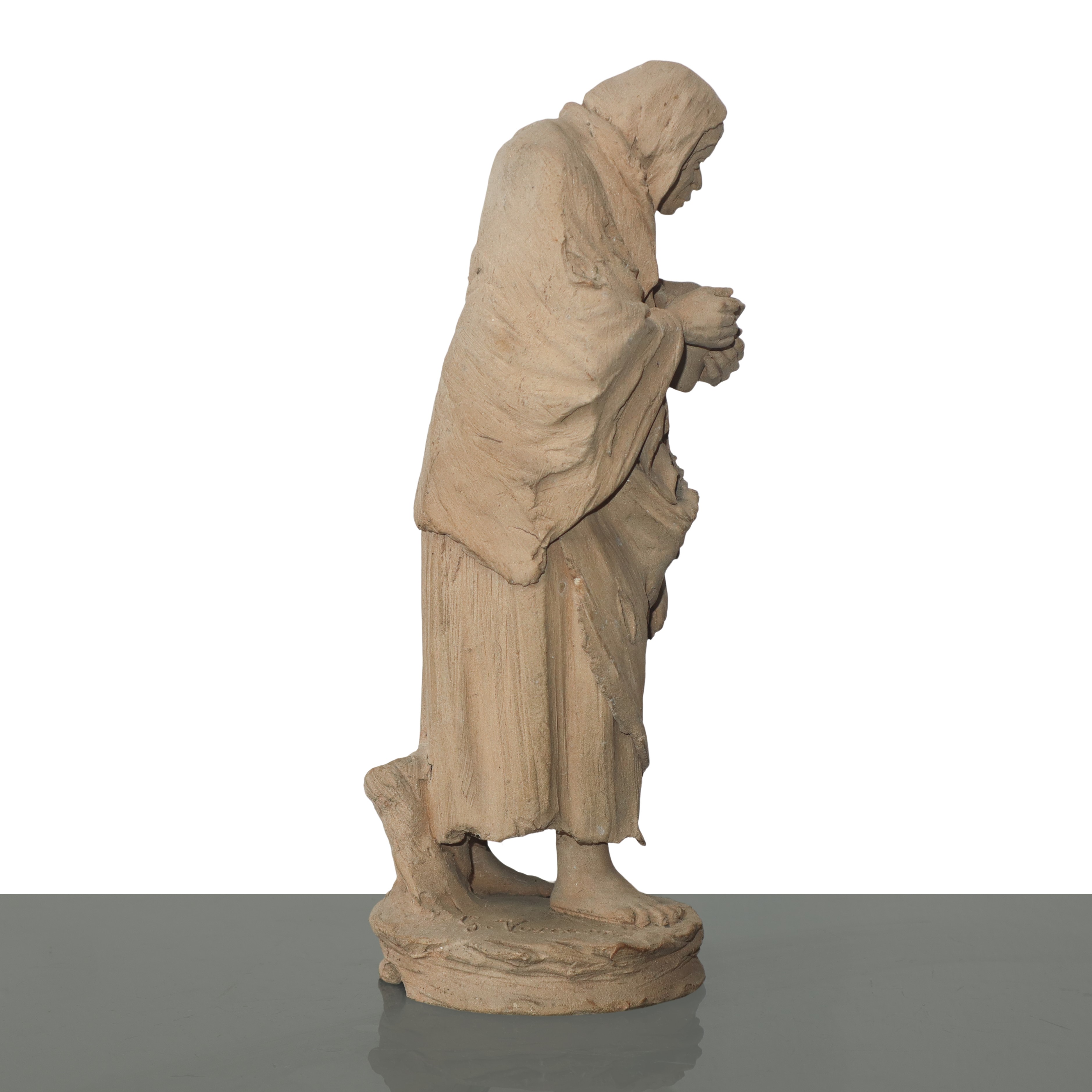 Vecchia con vaso in mano