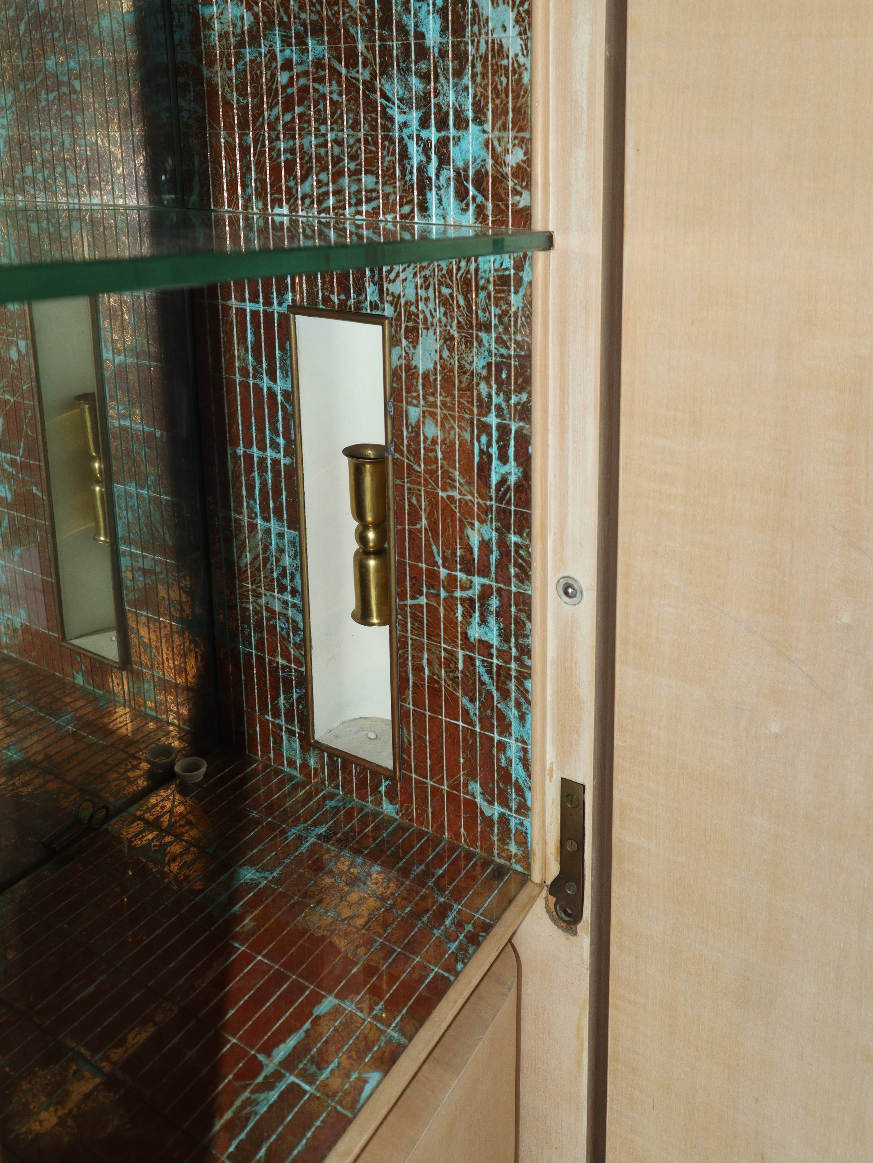 Variante del mobile bar "5142" di Osvaldo Borsani per Arredamenti Borsani, Art Deco