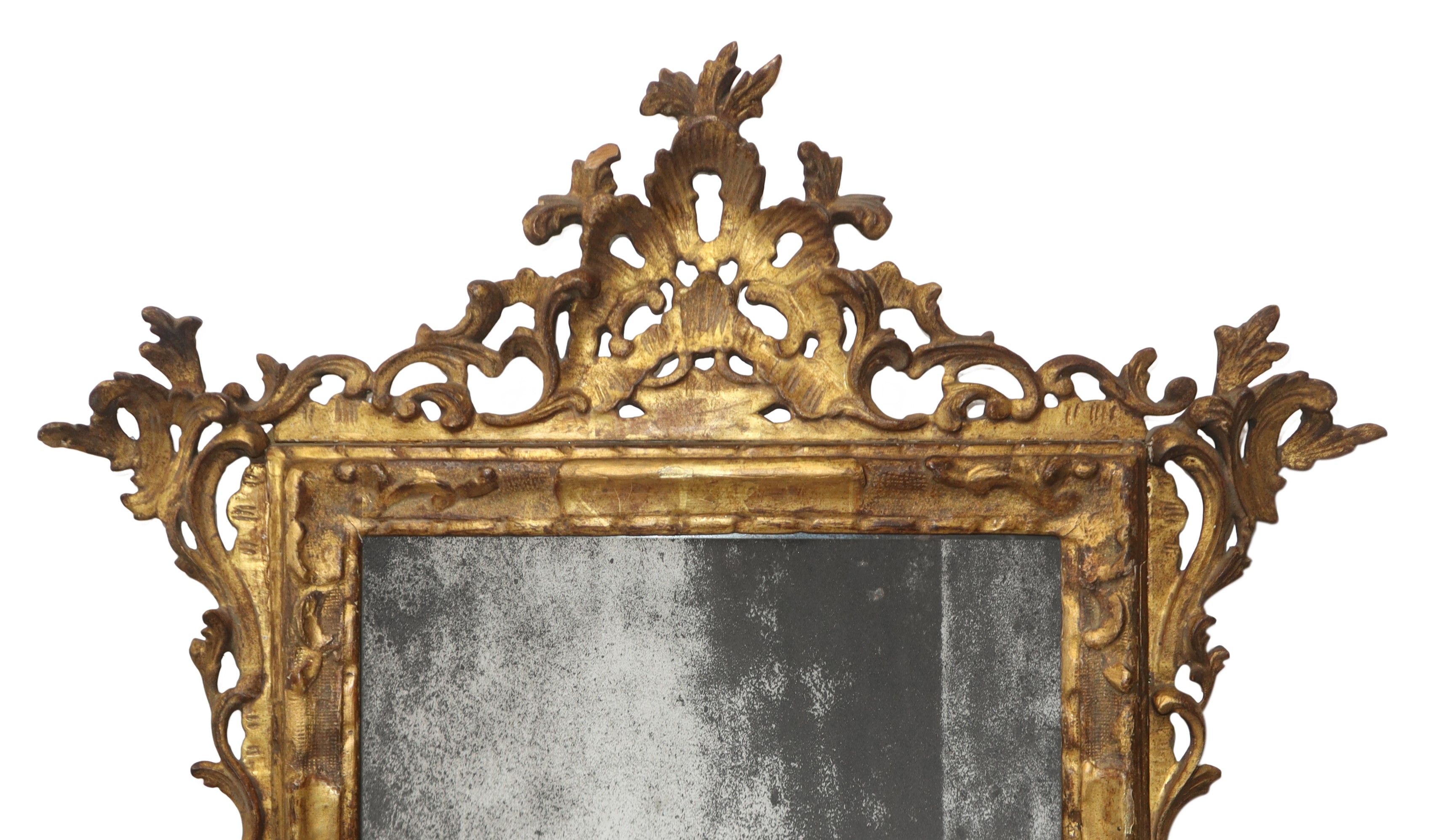 Specchiera in legno dorato a foglia con cimasa, XVIII secolo