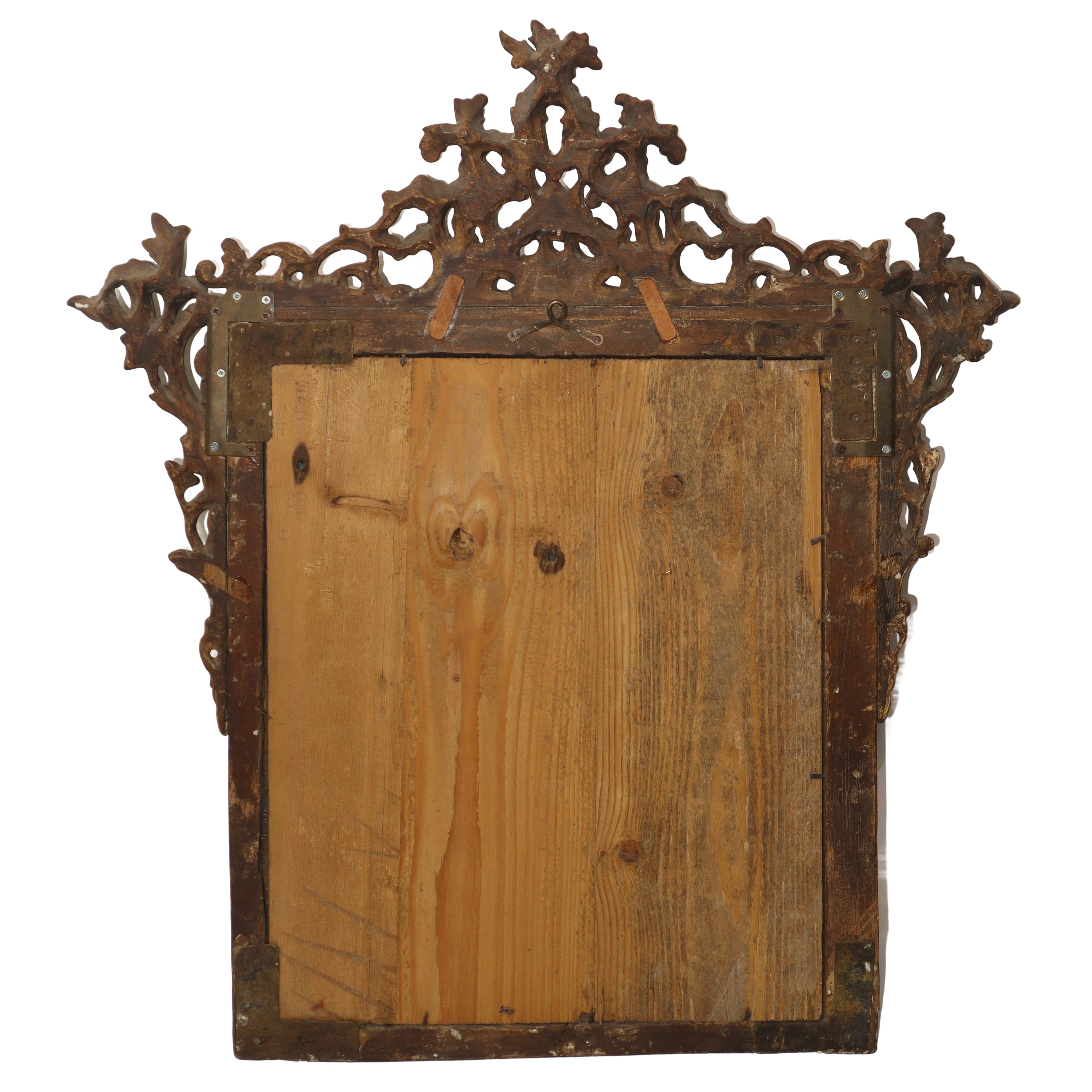 Specchiera in legno dorato a foglia con cimasa, XVIII secolo