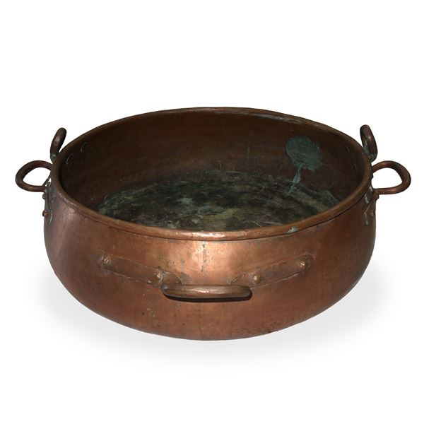 Large copper pot