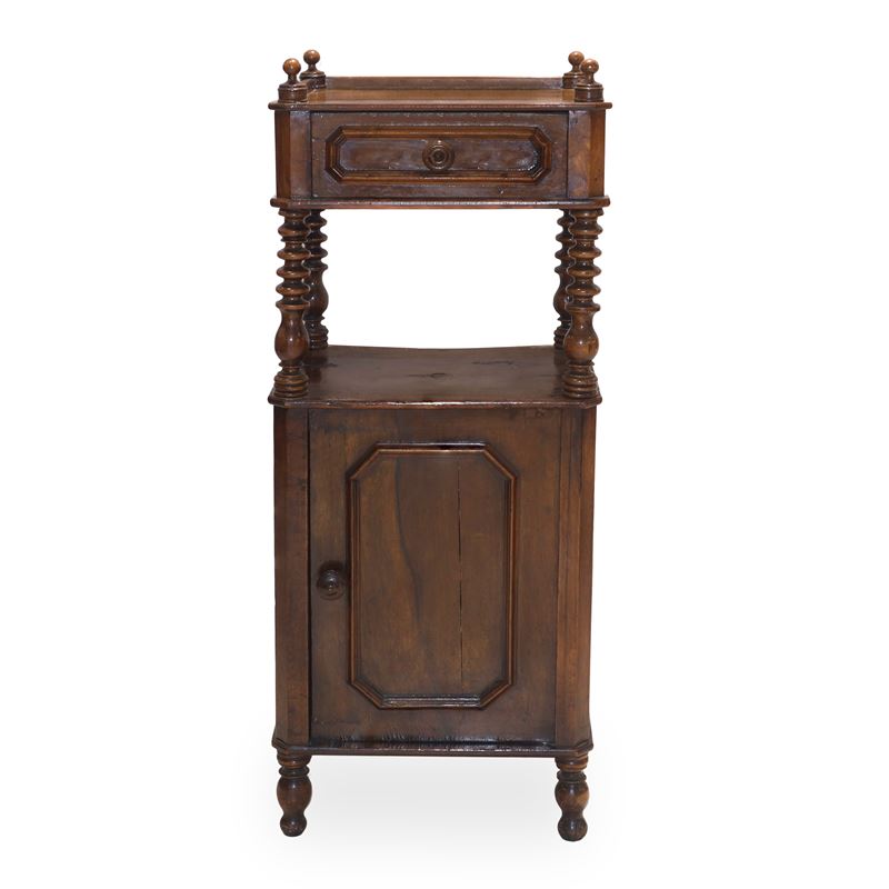 Comodino in Legno di Noce a Due Pianali con Cassetto Superiore e Piccola Anta Inferiore