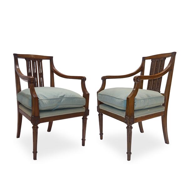 Pair of armchairs with cushion with walnut wood structure and fabric upholstery