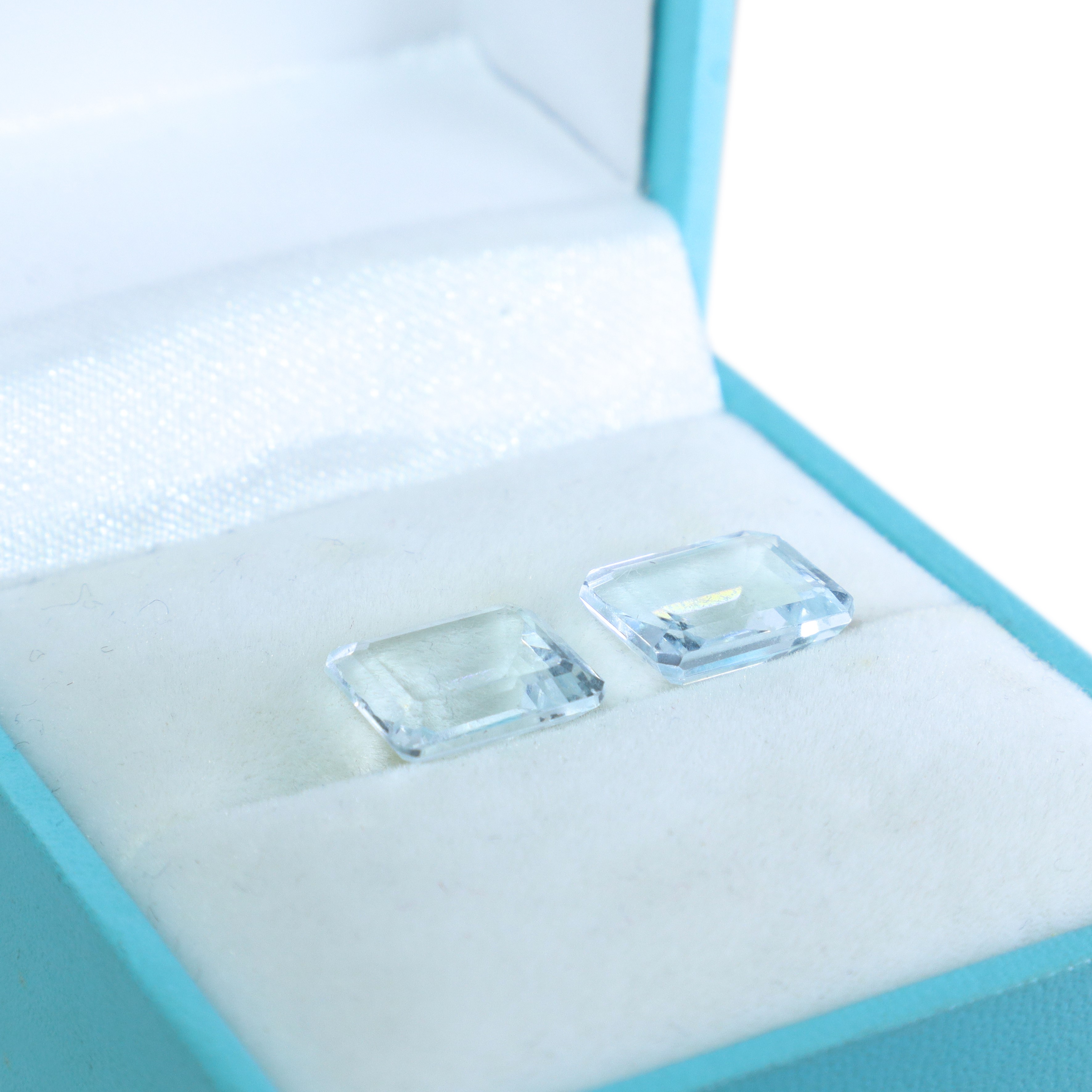 Coppia di Acquemarine, light blue, 2,73 ct e 2,96 ct