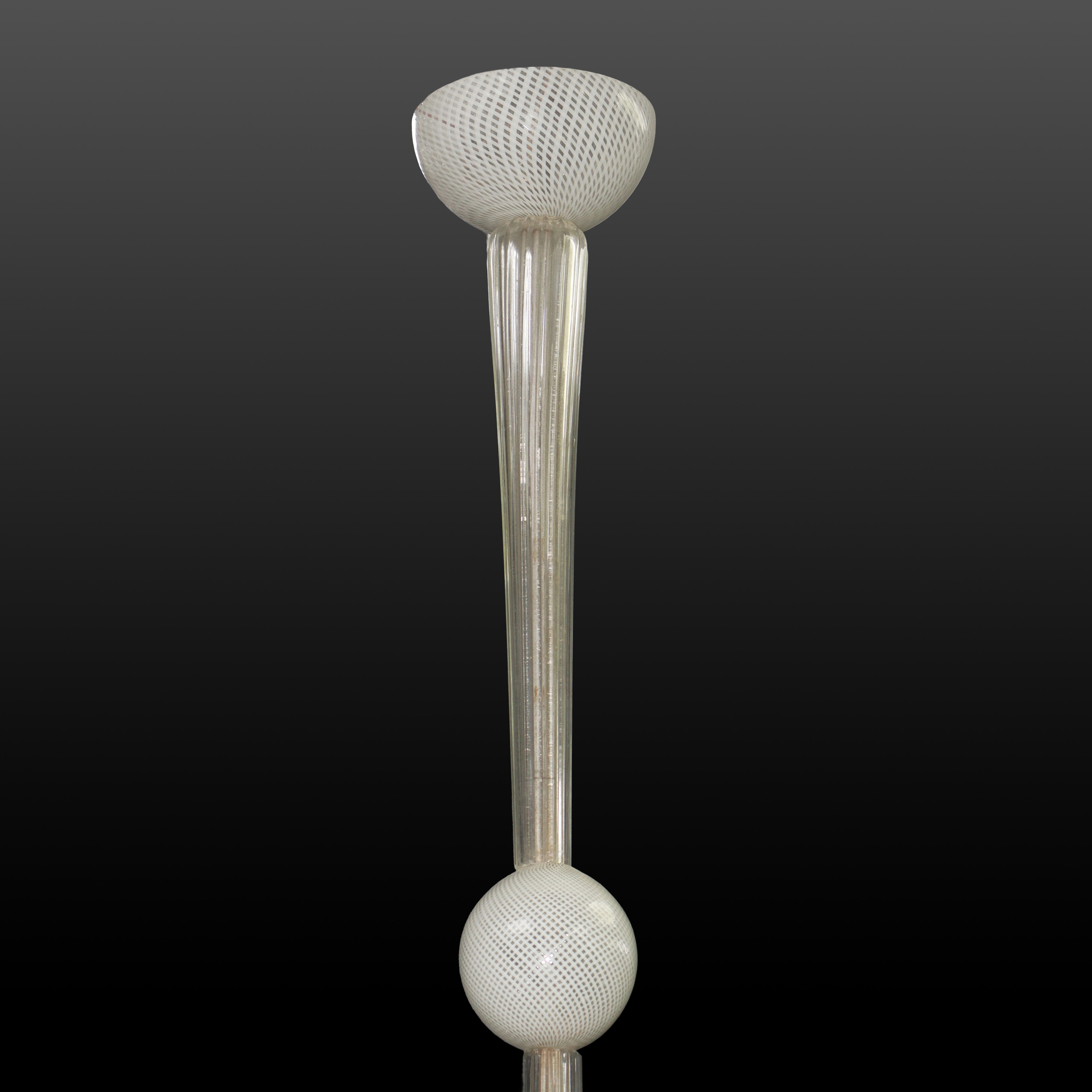 Lampadario con coppe in vetro di Murano in filigrana