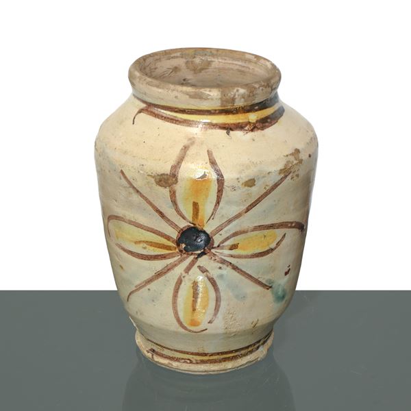 Vaso in maiolica di Caltagirone
