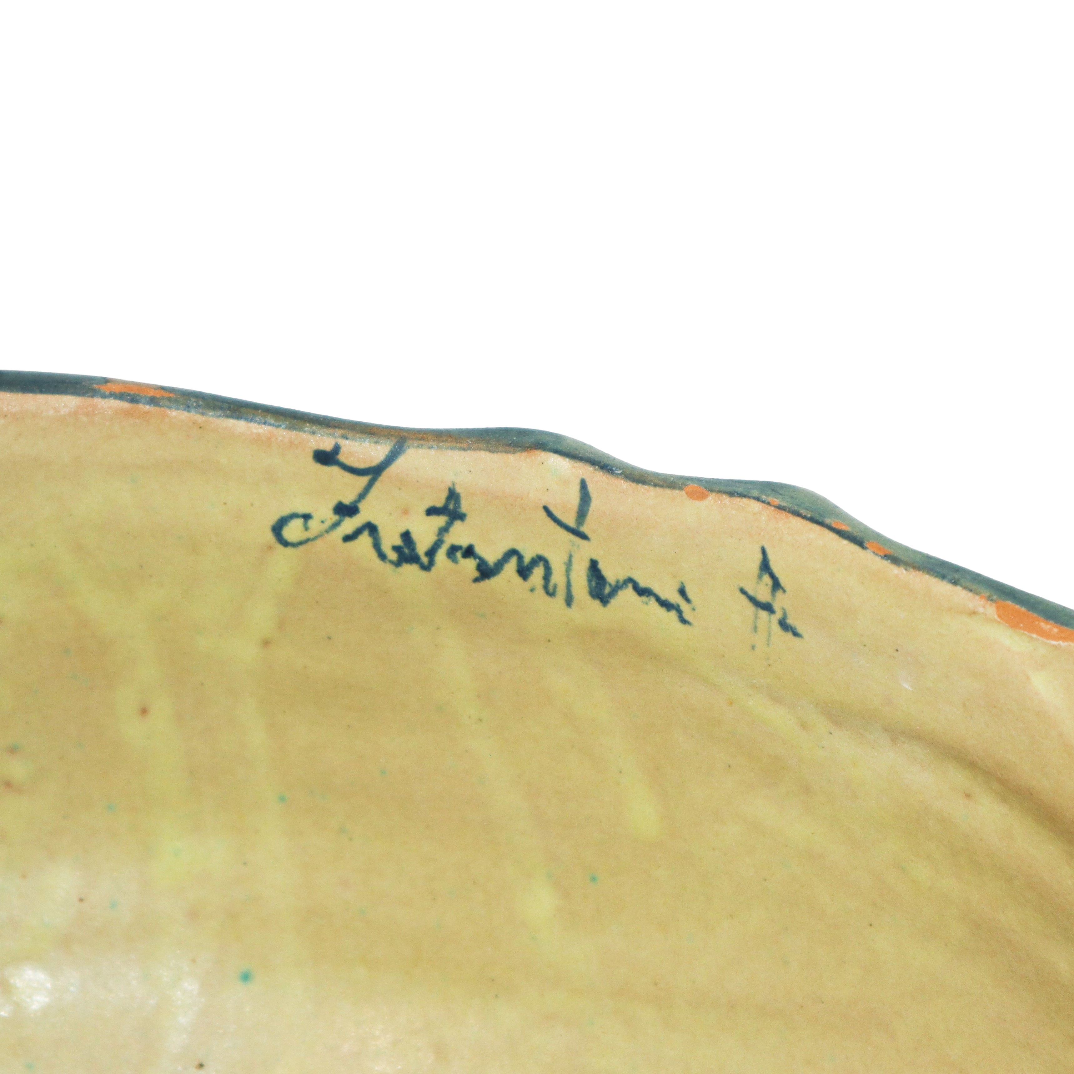 Zuppiera in maiolica di Santo Stefano di Camastra con decori floreali