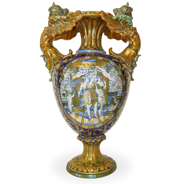 Manifattura Santarelli - Anfora in maiolica policroma decorata con figure classiche fronte e retro, prese modellate a figure alate