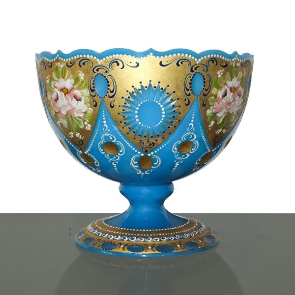 Fratelli Ferro  Murano - Painted and gilded Murano glass cup-shaped centerpiece on a blue base