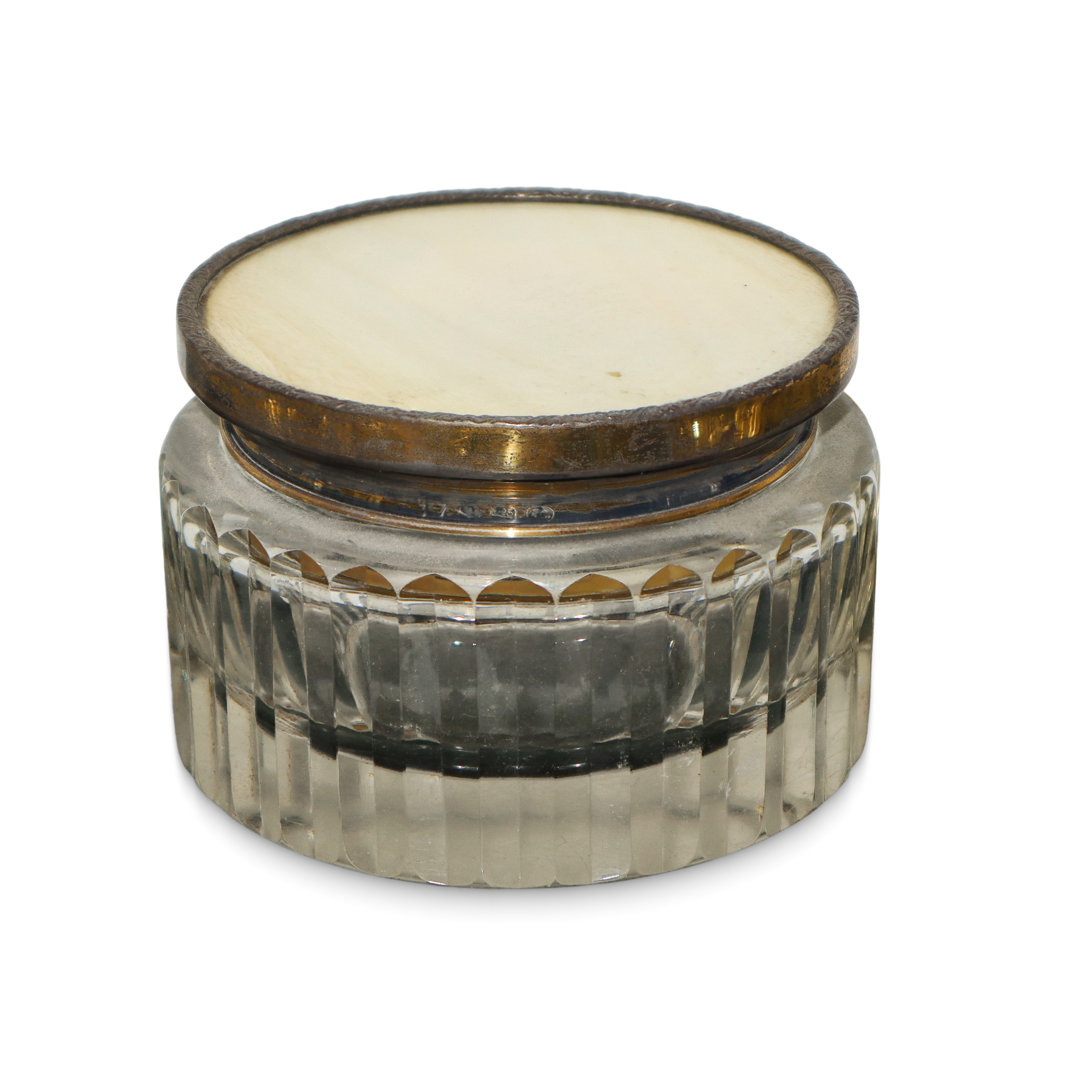 Set da toletta in cristallo e osso composto da 6 pezzi: 2 spazzole, specchio, portacipria, 2 bott...