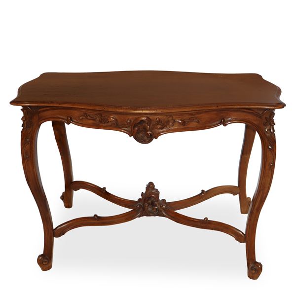 Small high table 