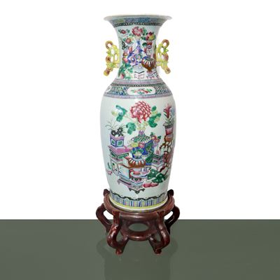 Vaso Cinese in Porcellana con Motivi Floreali