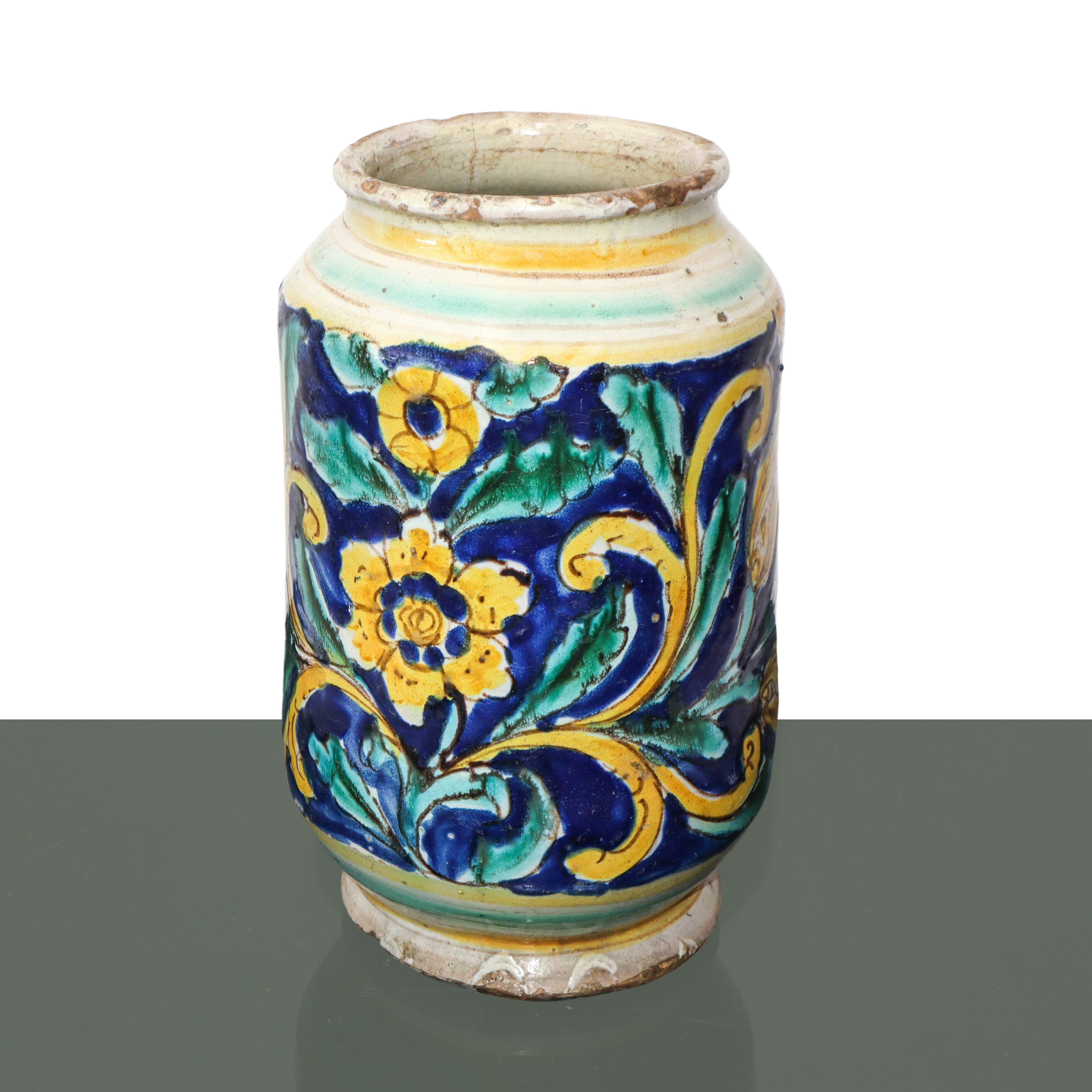 Albarello in maiolica di Caltagirone con medaglione sul fronte