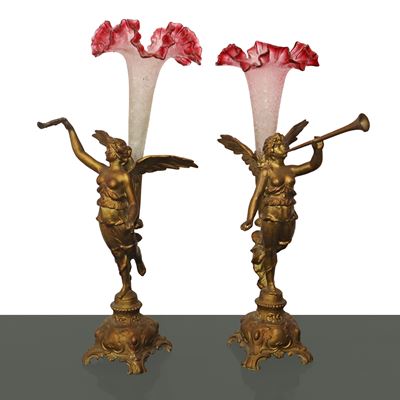 Coppia di candelieri in metallo dorato con decorazioni in vetro colorato, h cm 48