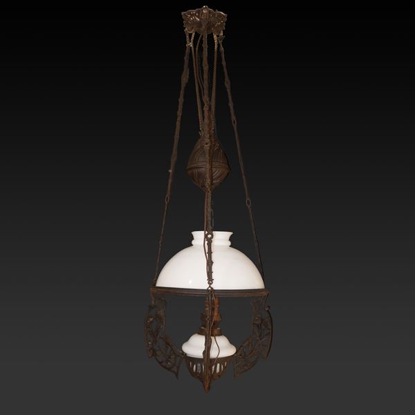 Lampadario sali e scendi in opaline bianca con serbatoio a petrolio