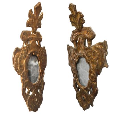 Coppia di specchiere in legno dorato del XVIII secolo