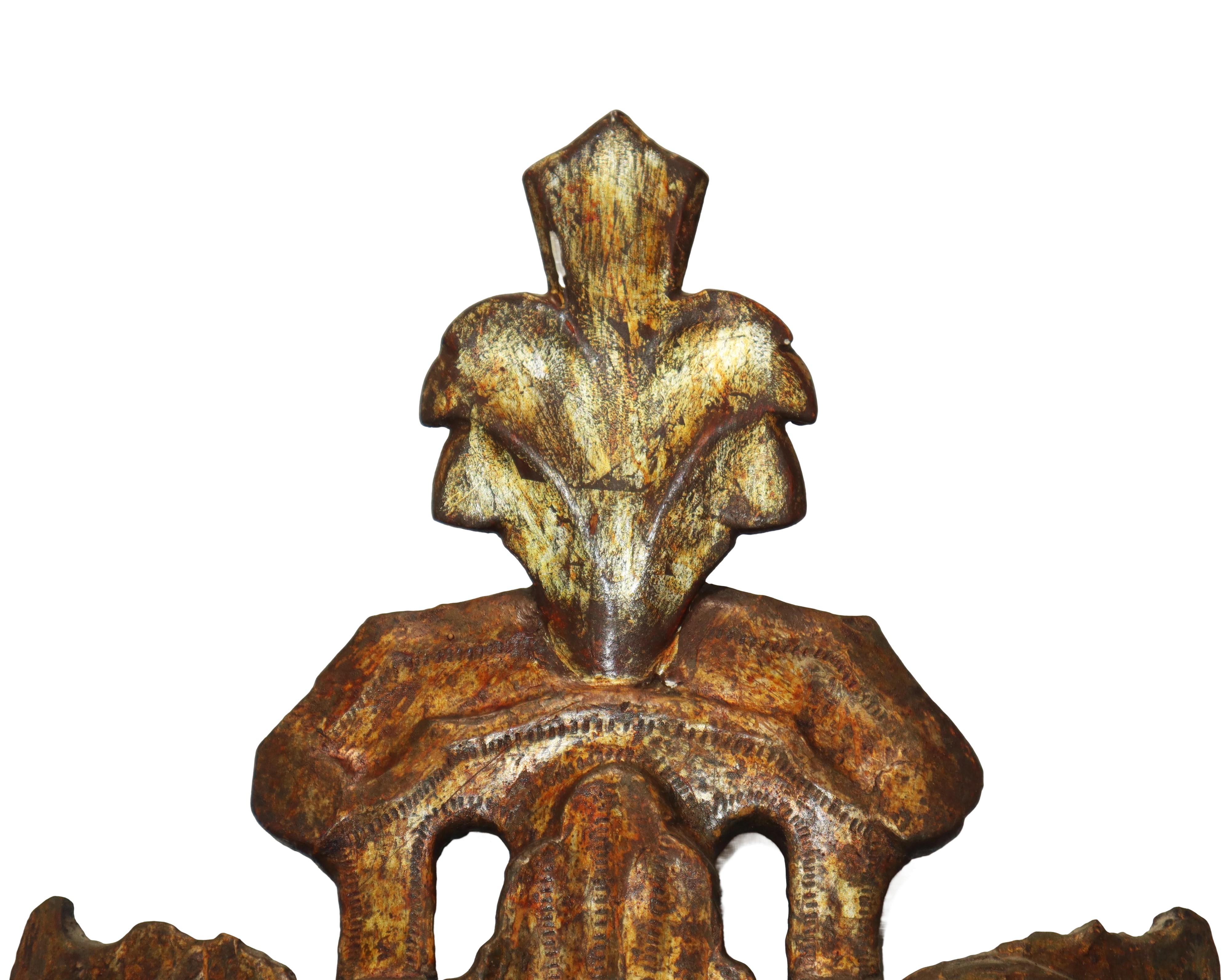 Coppia di specchiere in legno dorato del XVIII secolo
