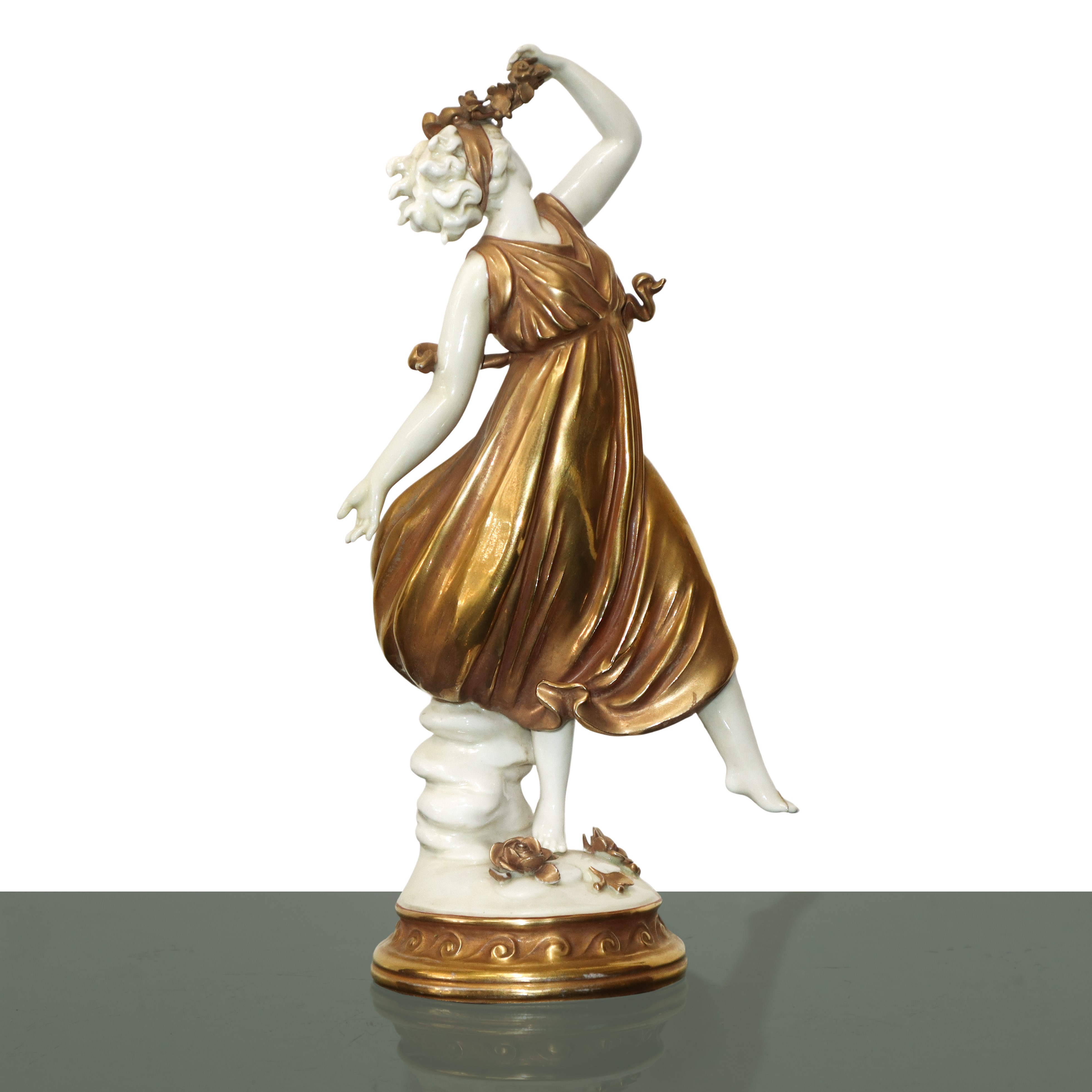 Capodimonte - Coppia di Figure in Porcellana Bianca e Dorata