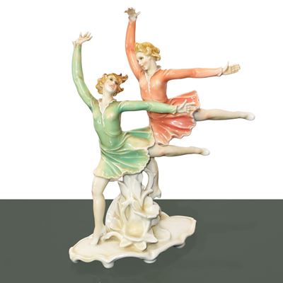 Ballerine, scultura in porcellana