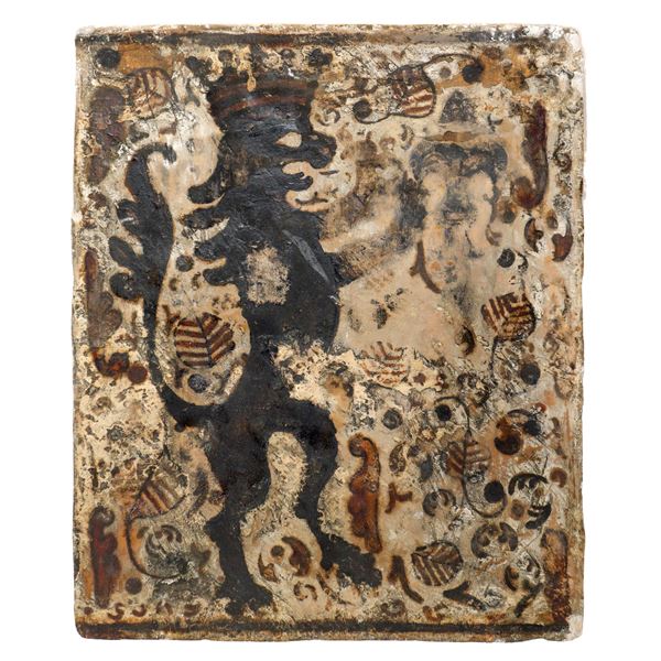 Socarrat Valencian baked clay plaque depicting a heraldic lion