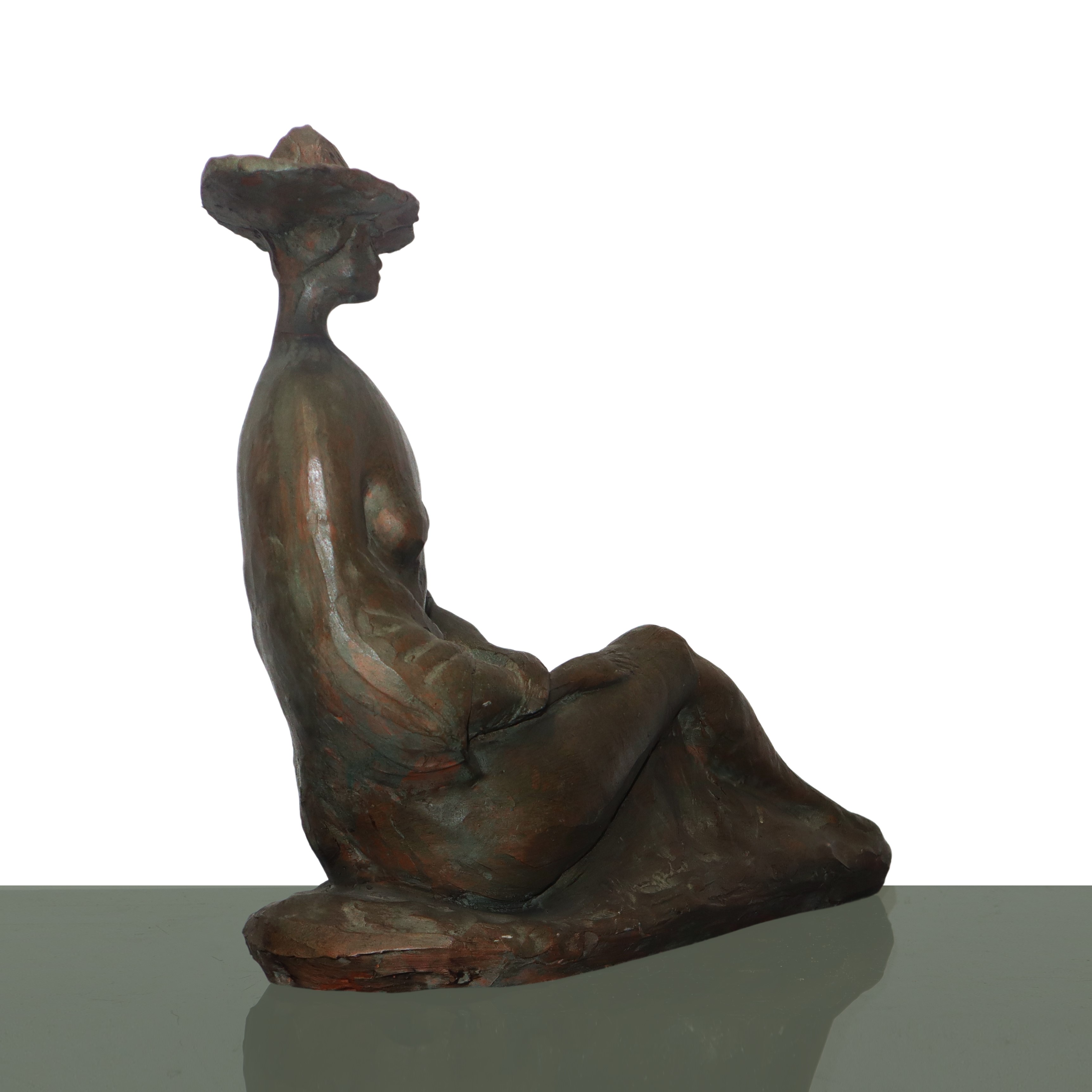 Cesare D'angelo - Donna sdraiata con cappello in terracotta