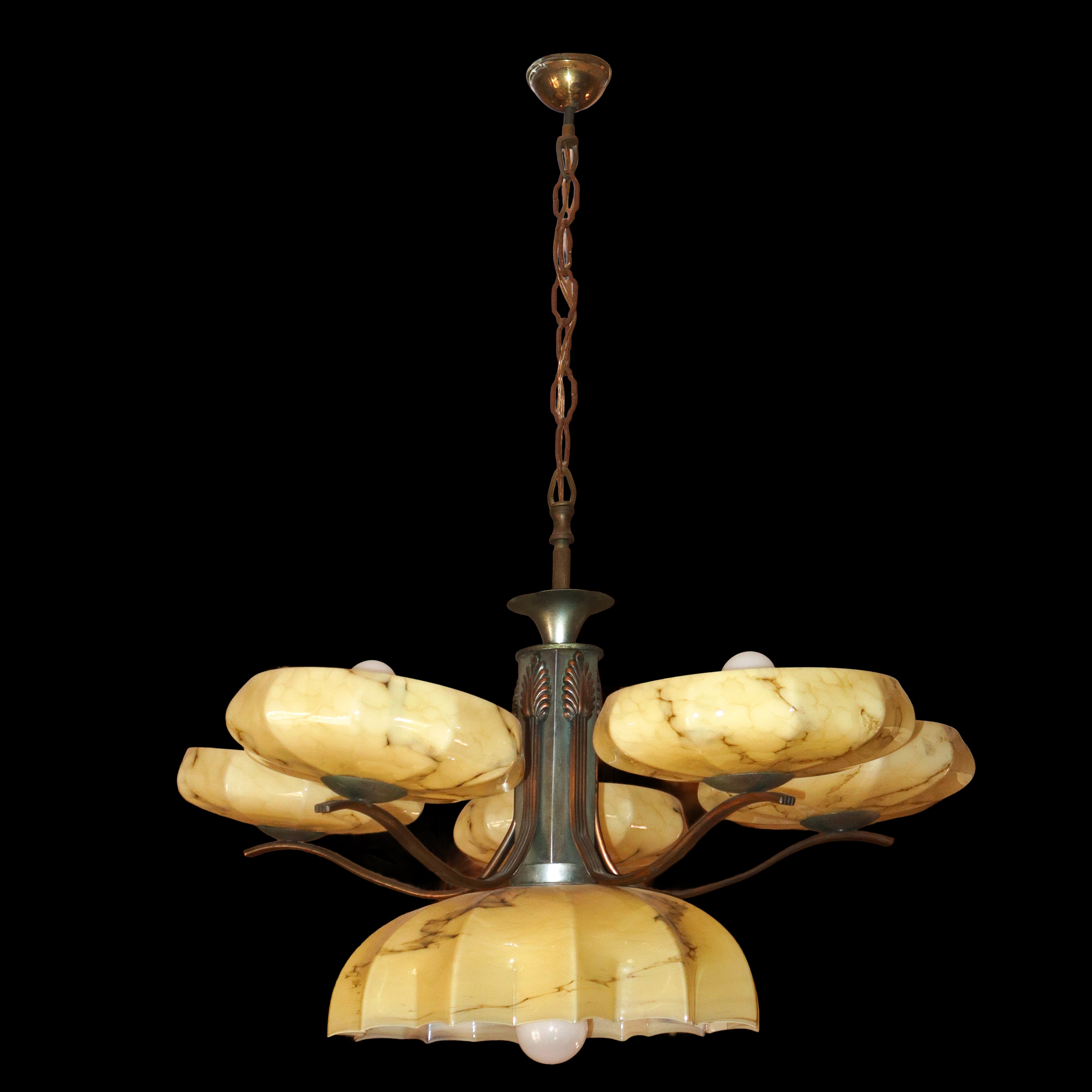 Lampadario Art Decò in vetro beige e metallo