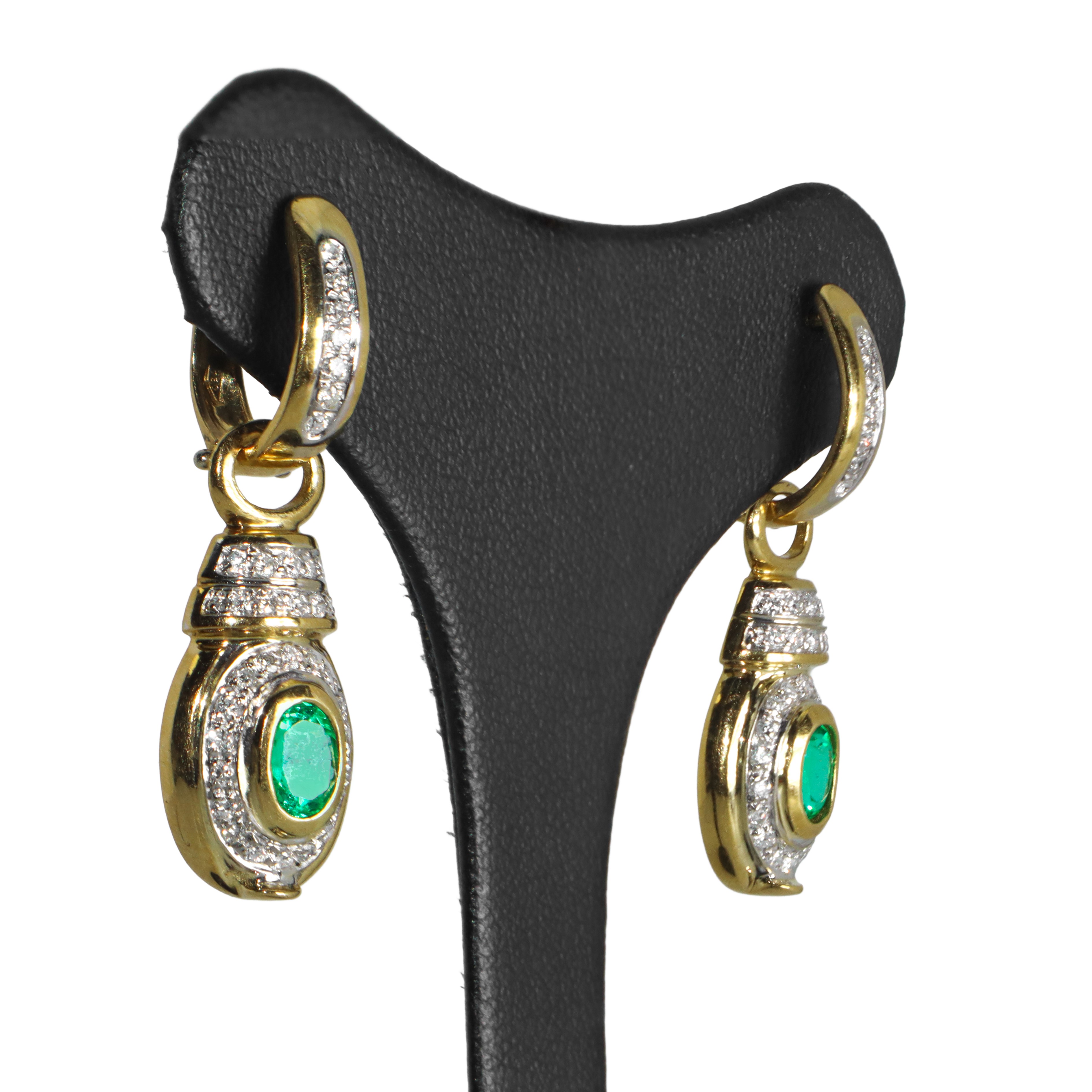 Orecchini in oro giallo 18 kt con diamanti e smeraldi colombiani