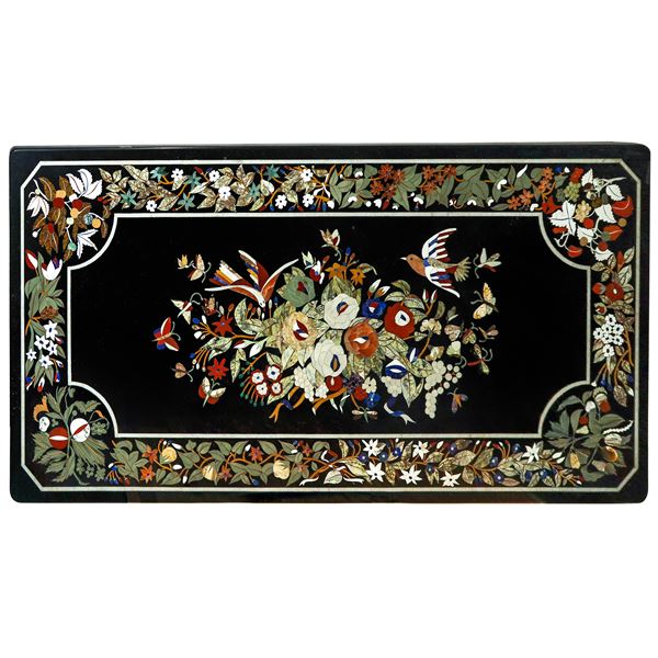 Piano in marmo nero intarsiato