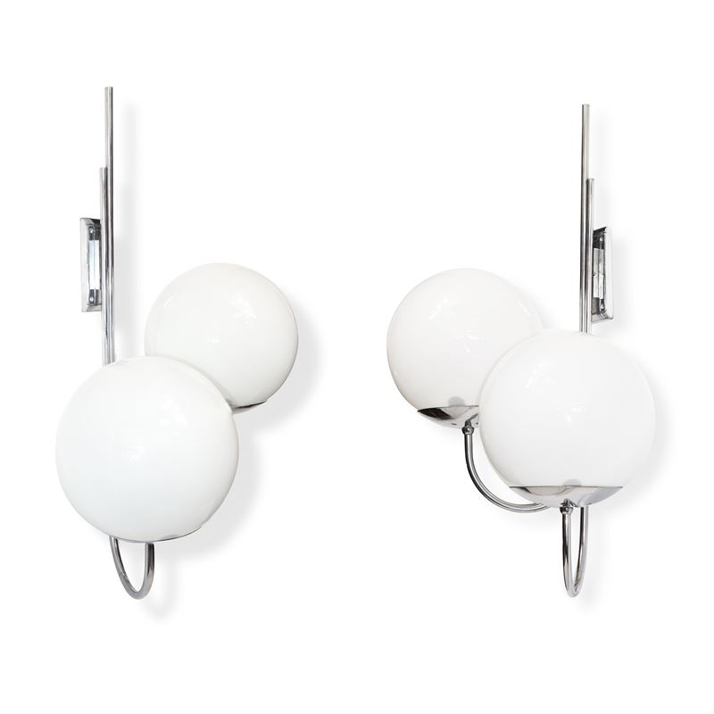 Coppia di appliques con diffusore a palla