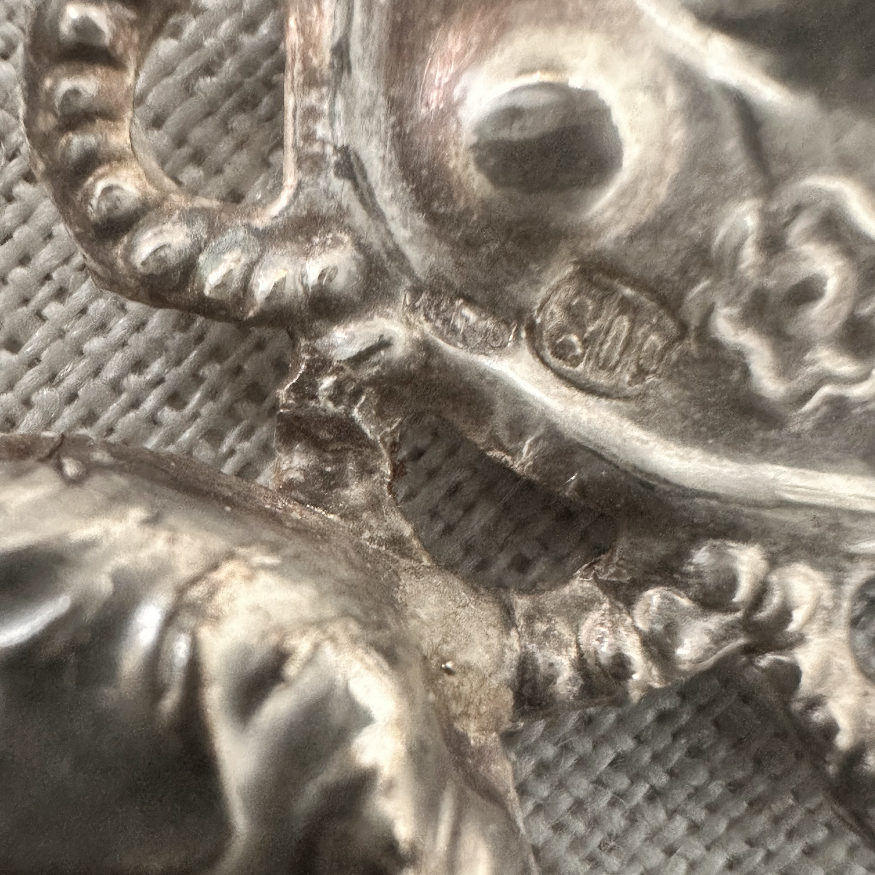 Ex Voto in argento 800, cornice ovale dorata