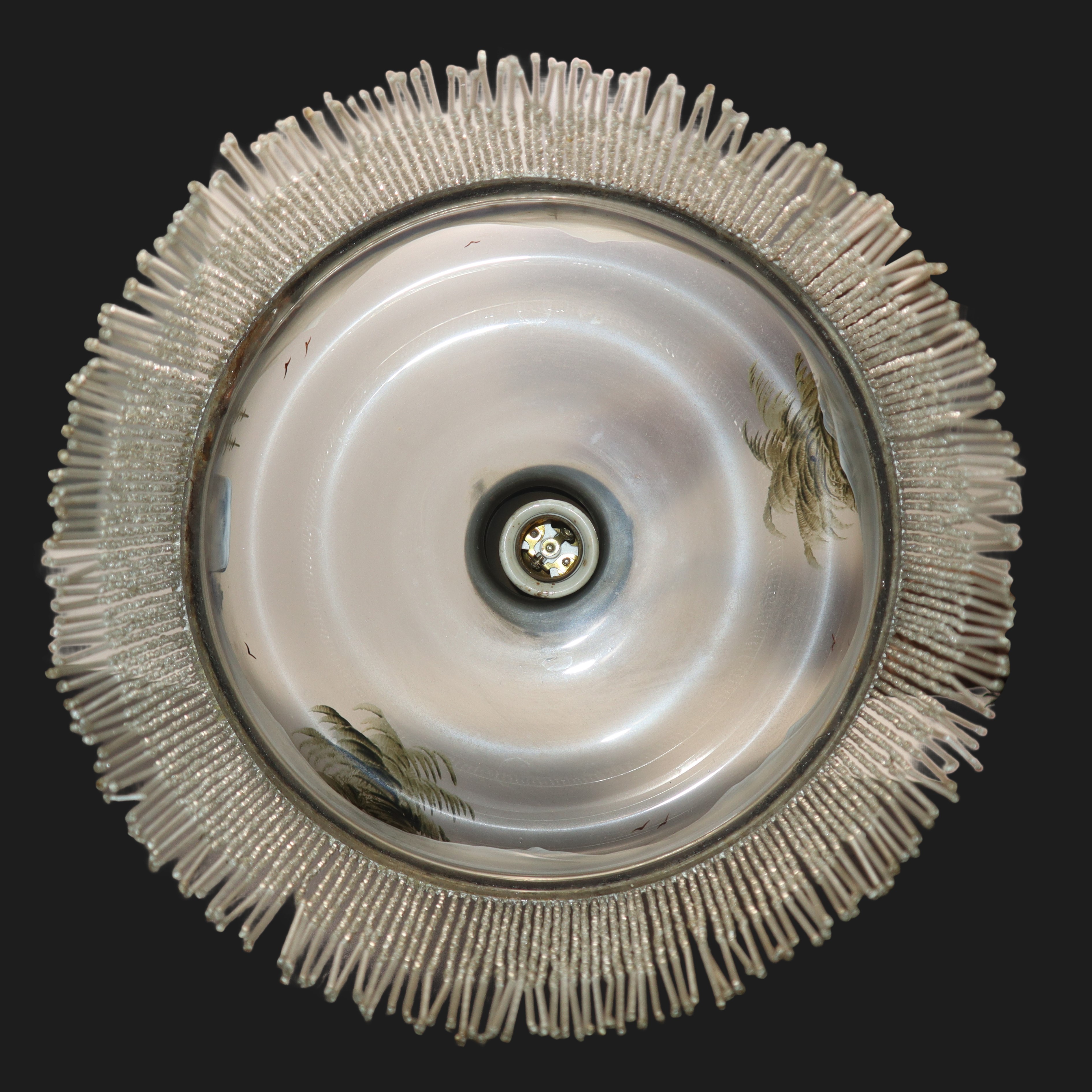 Lampadario Liberty in vetro dipinto con paesaggio con frangia di perline a giro