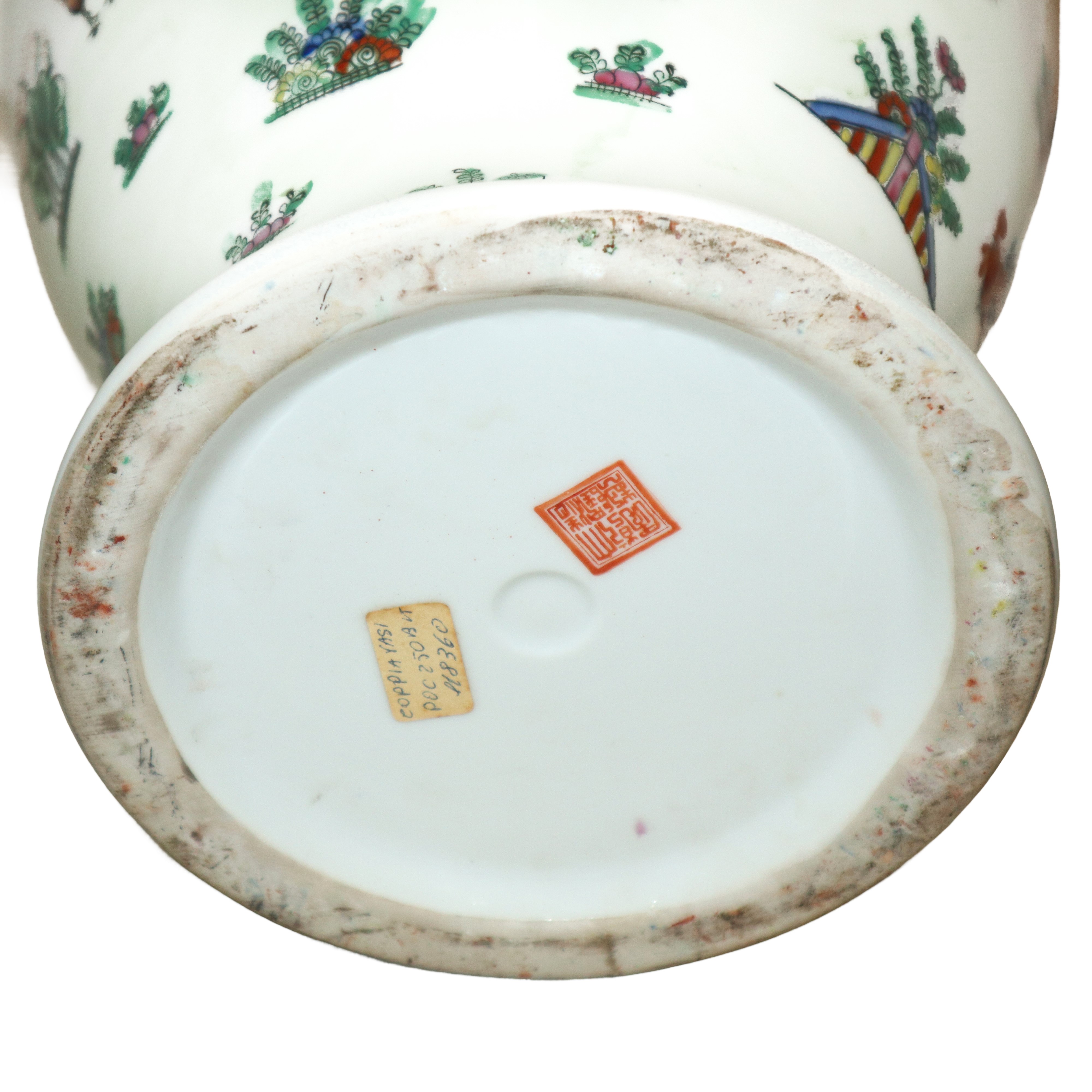 Poutiche cinesi, porcellana bianca con decori floreali