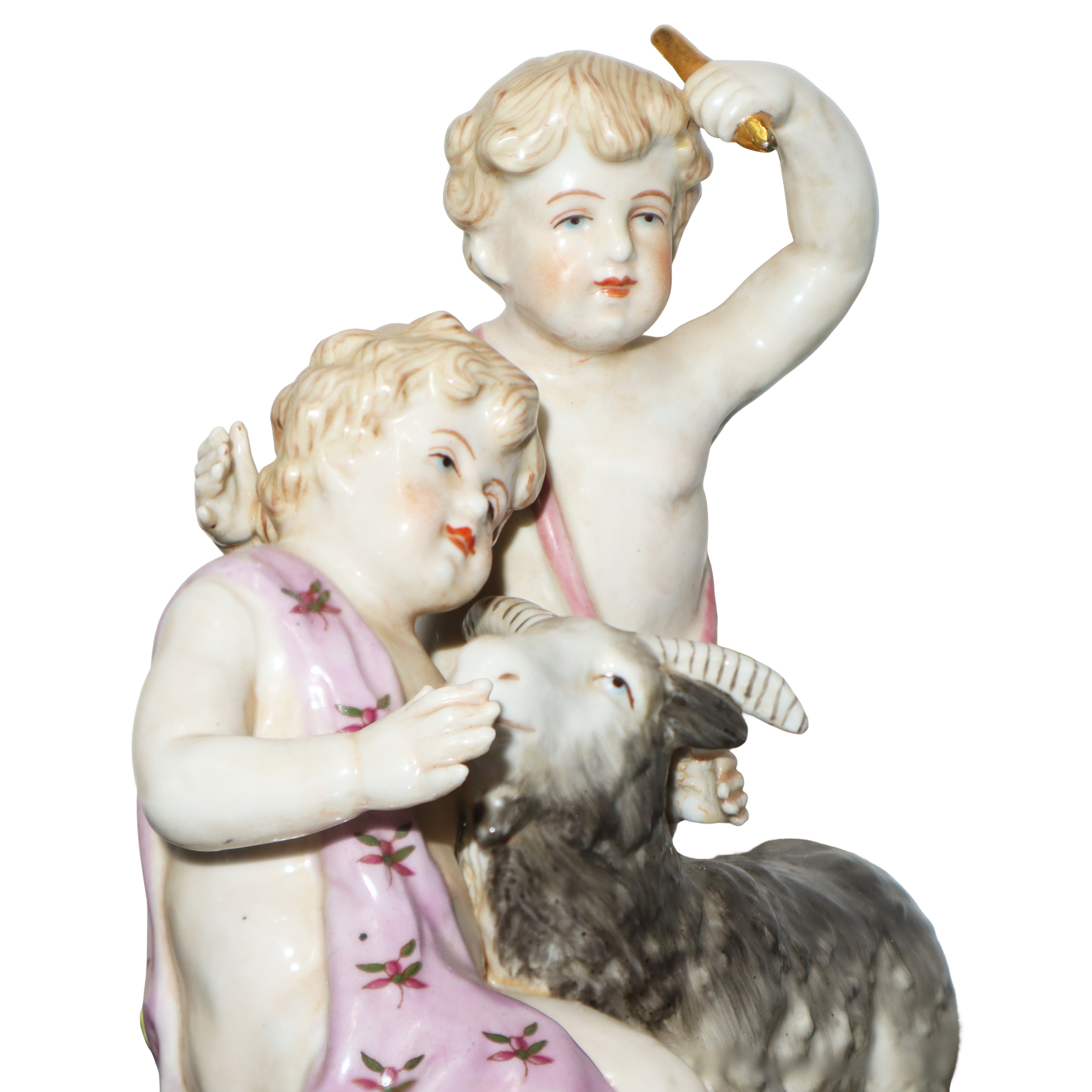 Amorini con capretta, scultura in porcellana policroma