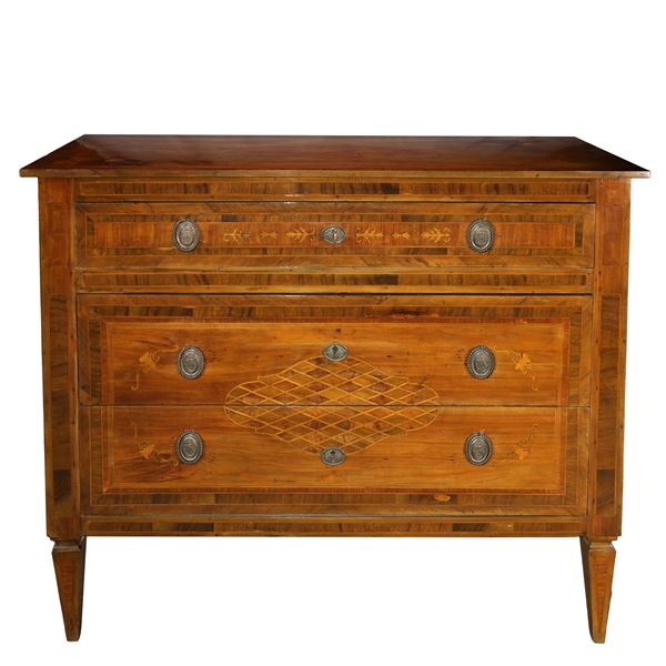 Three-drawer chest of drawers in Maria Theresa style with truncated pyramid feet