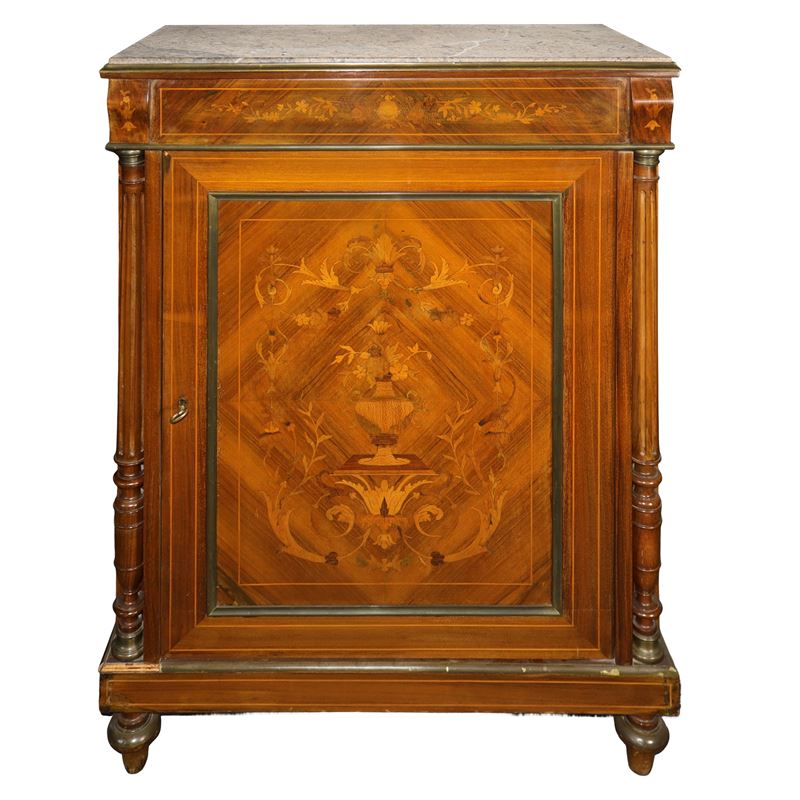 Credenza bassa con piano in marmo, dimensioni h cm 106.5x79x37