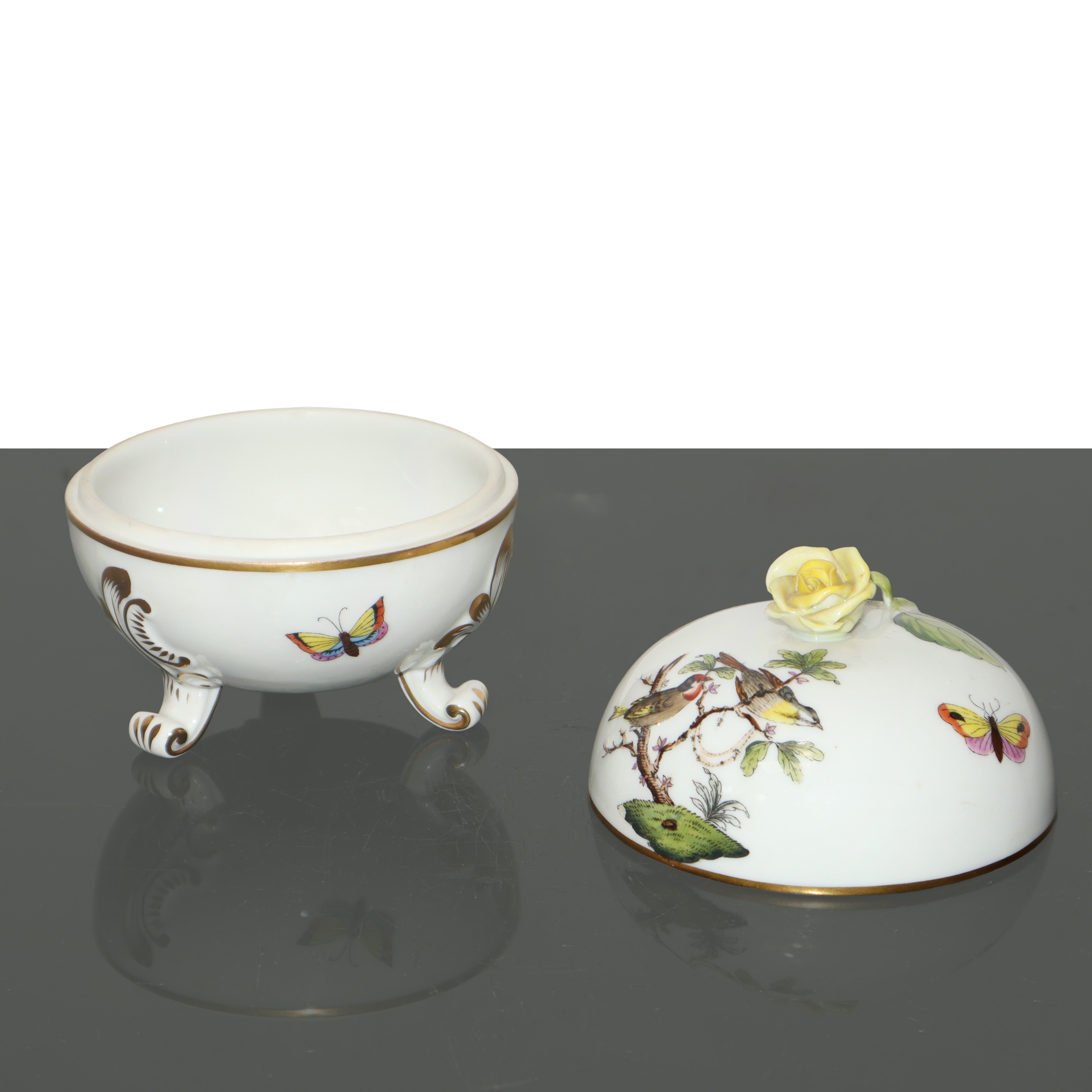 Coppia di portacioccolattini in porcellana Herend serie Rothschild, presa a guisa di fiore