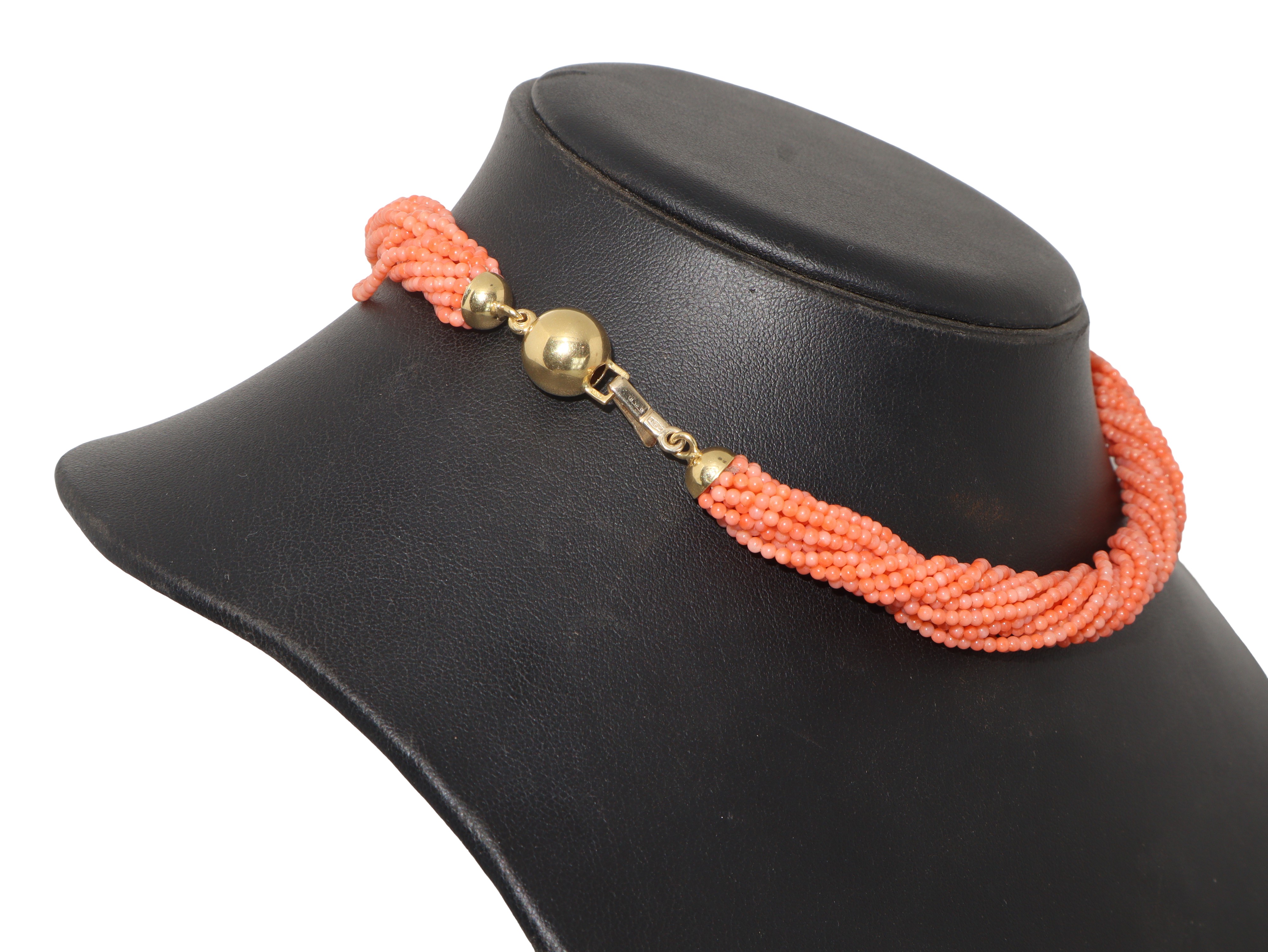 Collana in corallo con susta in oro 750, Gr 42, Lunghezza cm 43