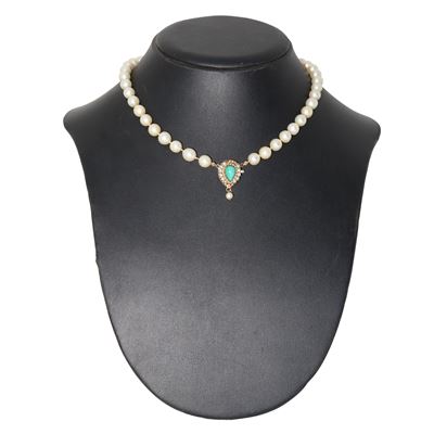 Collana di perle coltivate con chiusura in oro 14 kt