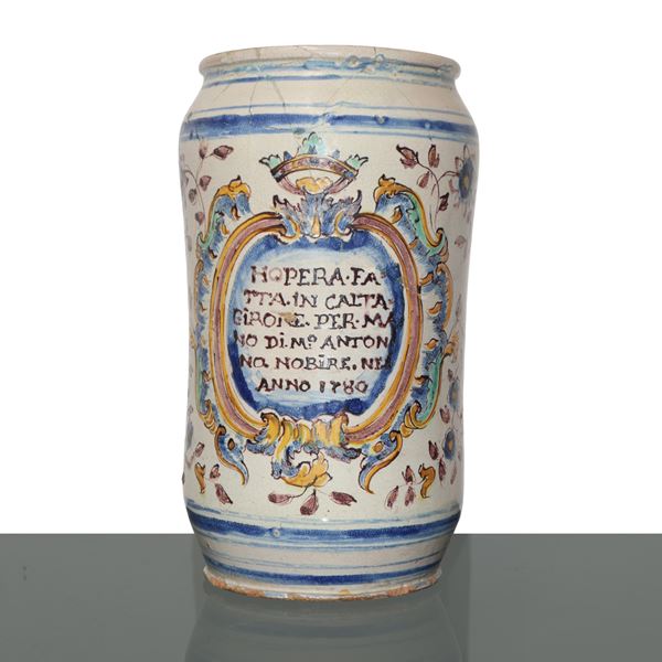 Antonio  Lo Nobile - Grande cilindro in maiolica di Caltagirone decorato a motivi floreali