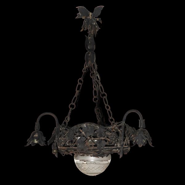 Lampadario in ferro battuto