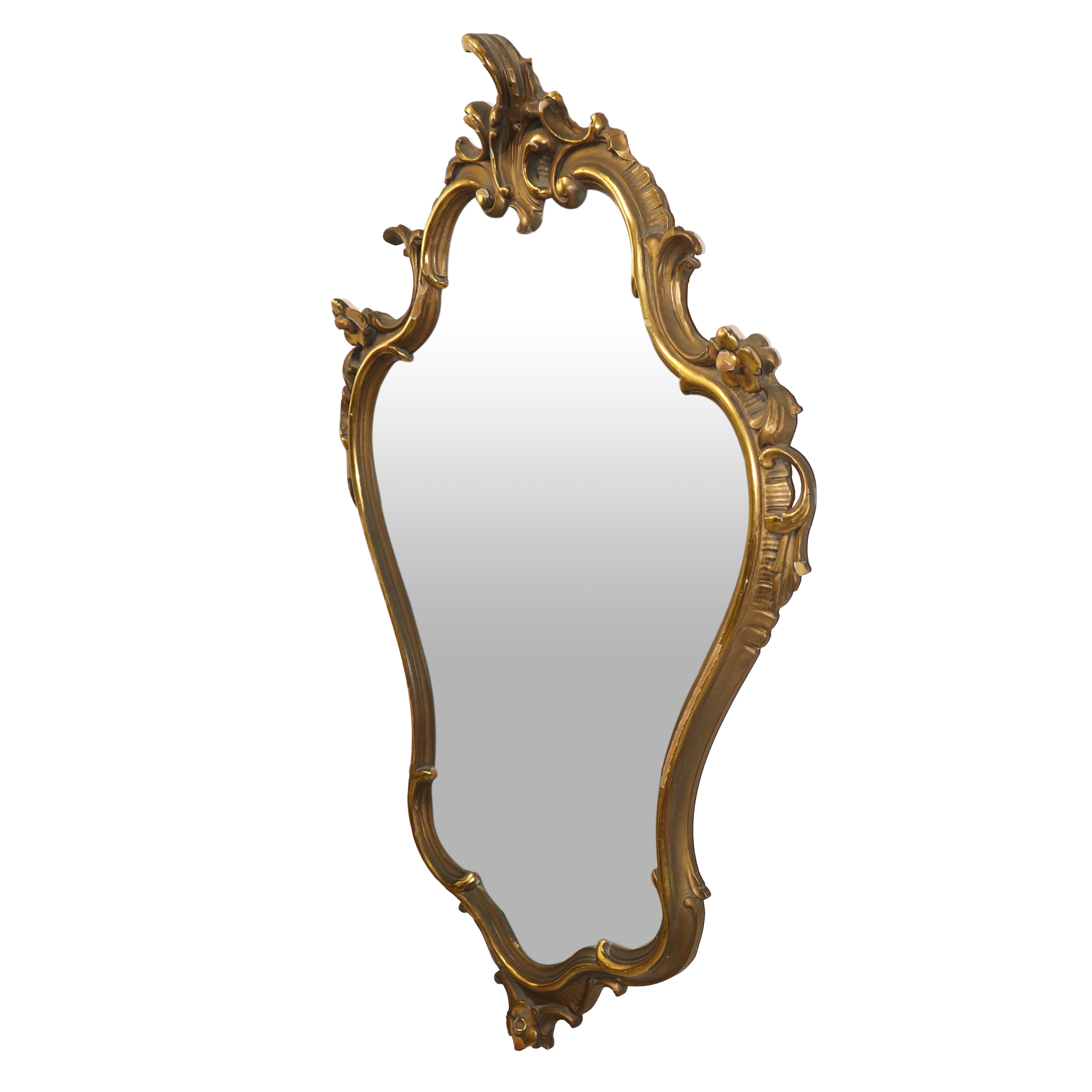 Specchiera con cornice in legno dorato con cimasa