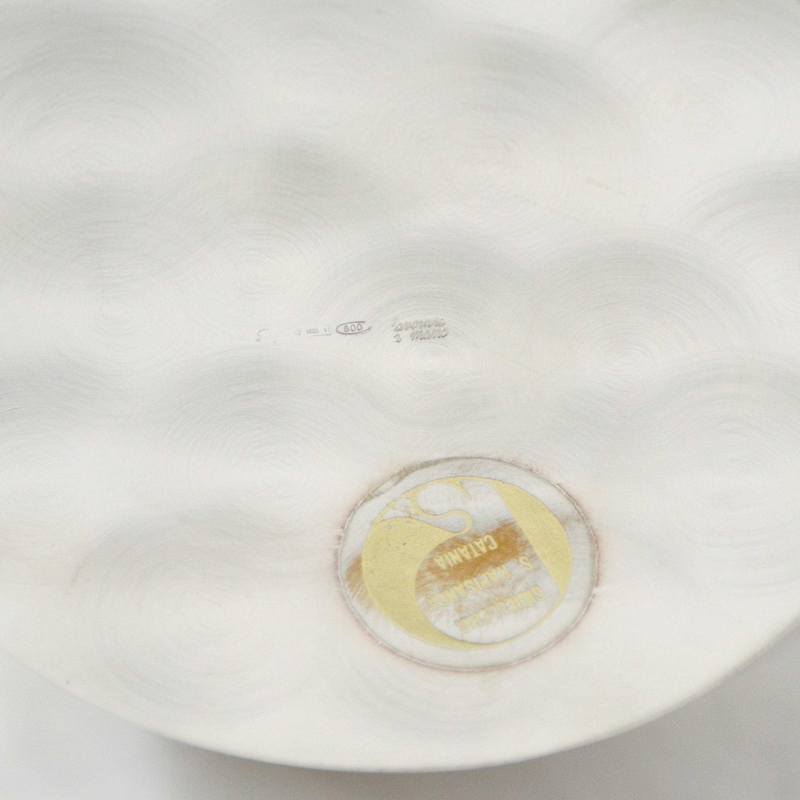 Caraffa in argento 800 lavorata a mano