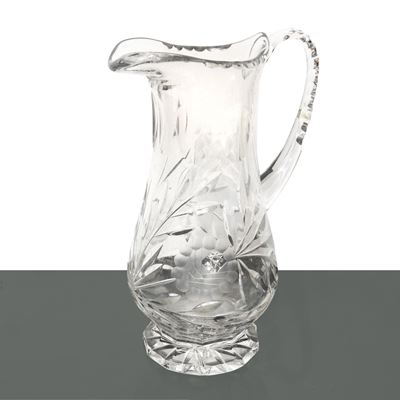 Caraffa in cristallo molato e intagliato a motivi floreali, altezza 26 cm