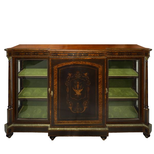 Etagere in legno di mogano con intarsi sul fronte